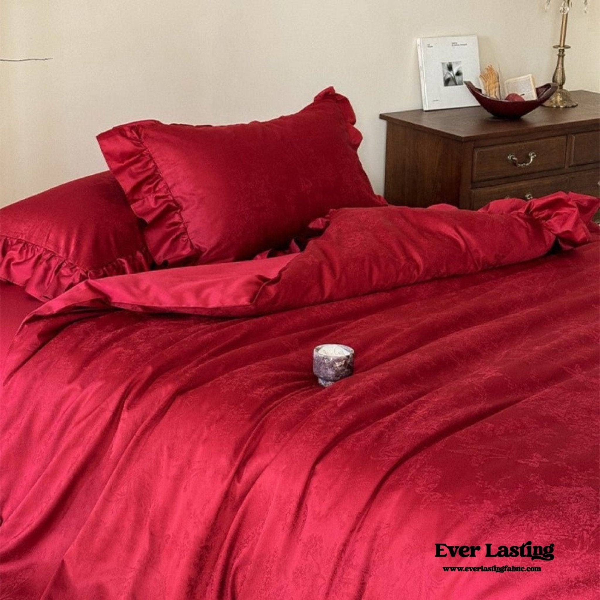 Elise French Lace Jacquard Satin Bedding Set / Red - Ever Lasting