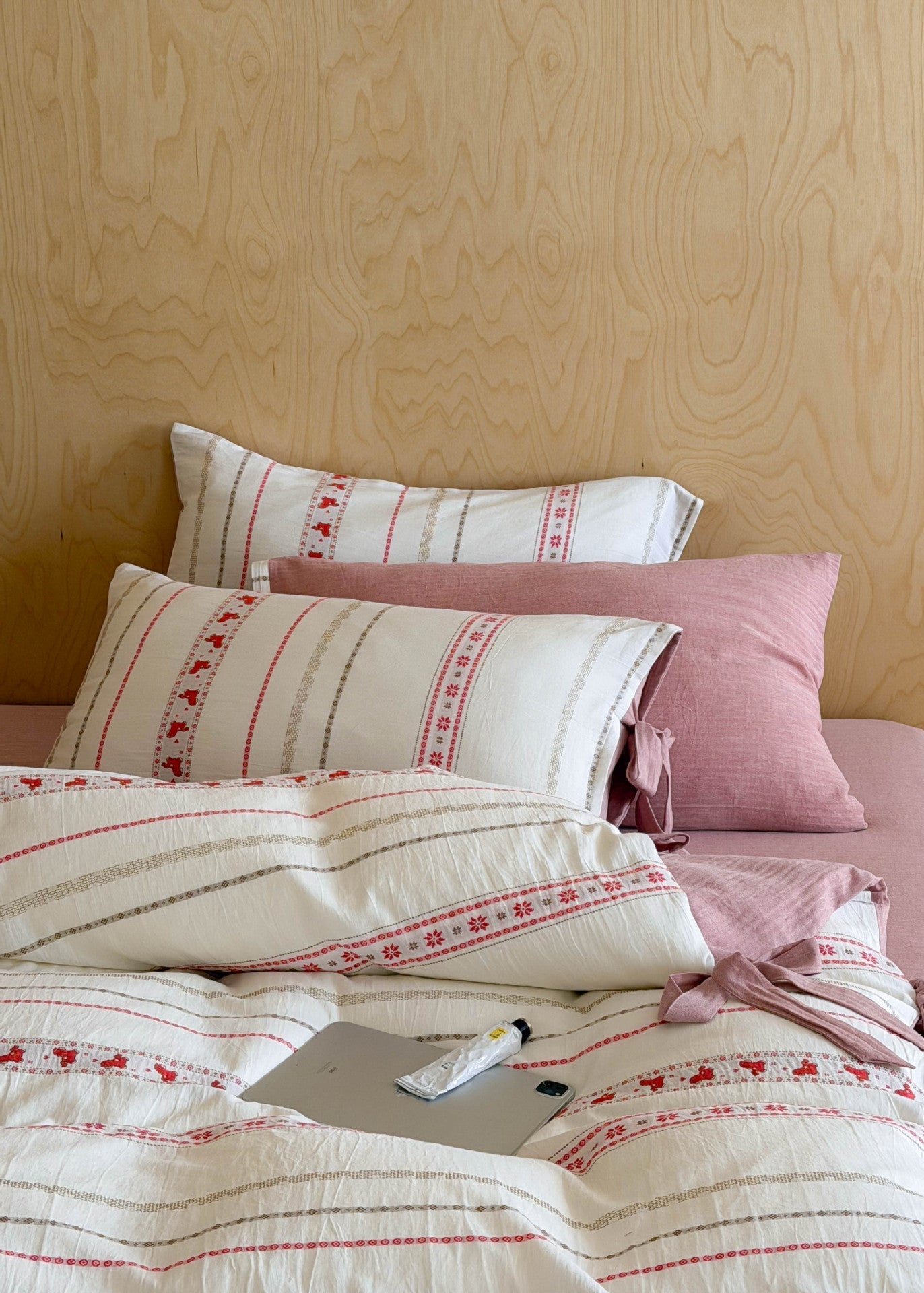 -Ever Lasting - Eliza Jacquard Bedding Set / Gray -Bedding Set -Ever Lasting