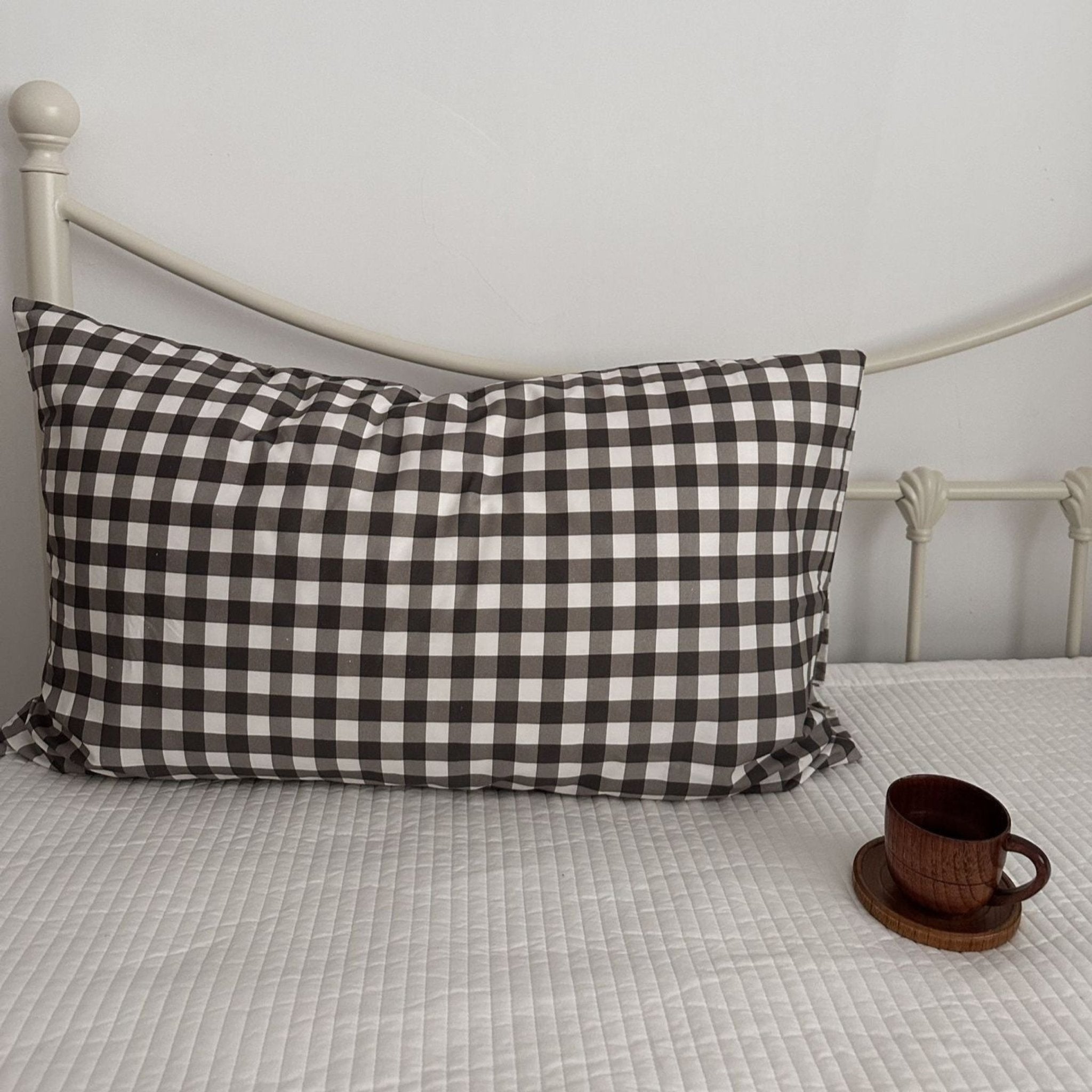 Ella Pure Cotton Pillowcases / Brown - Ever Lasting