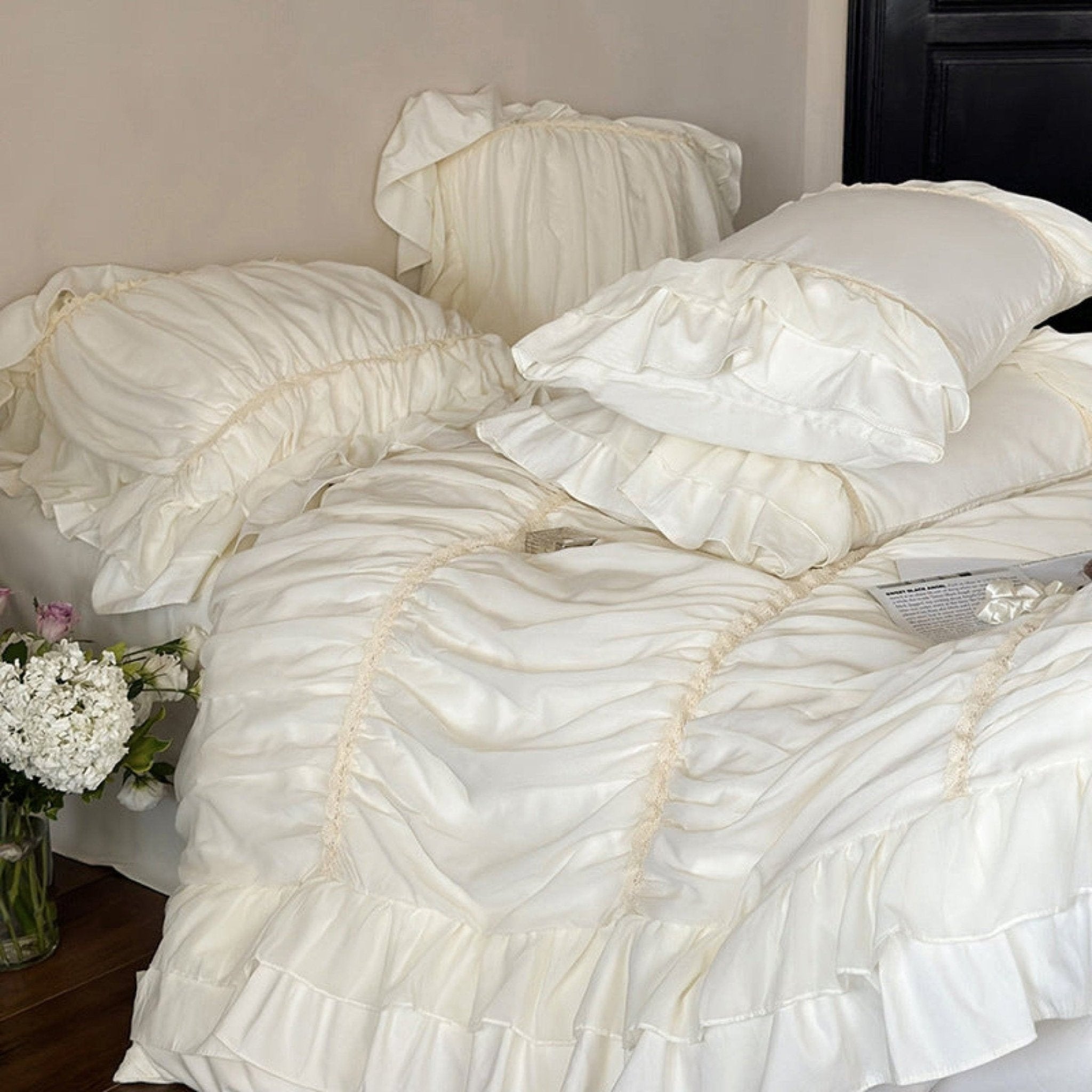 Élodie Silky Coquette Ruffled Bedding Set / White - Ever Lasting