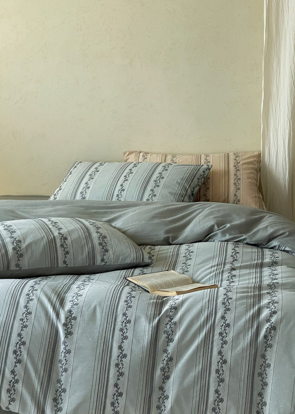 -Ever Lasting - Eloise Jacquard Bedding Set / Beige -Bedding Set -Ever Lasting