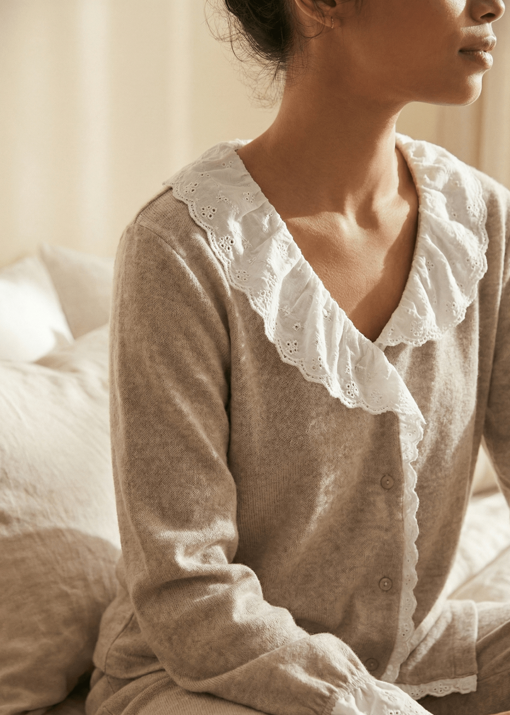 - Ever Lasting - Elora Towel Velvet Lace Lounge Set / Oatmeal - Pajamas - Ever Lasting