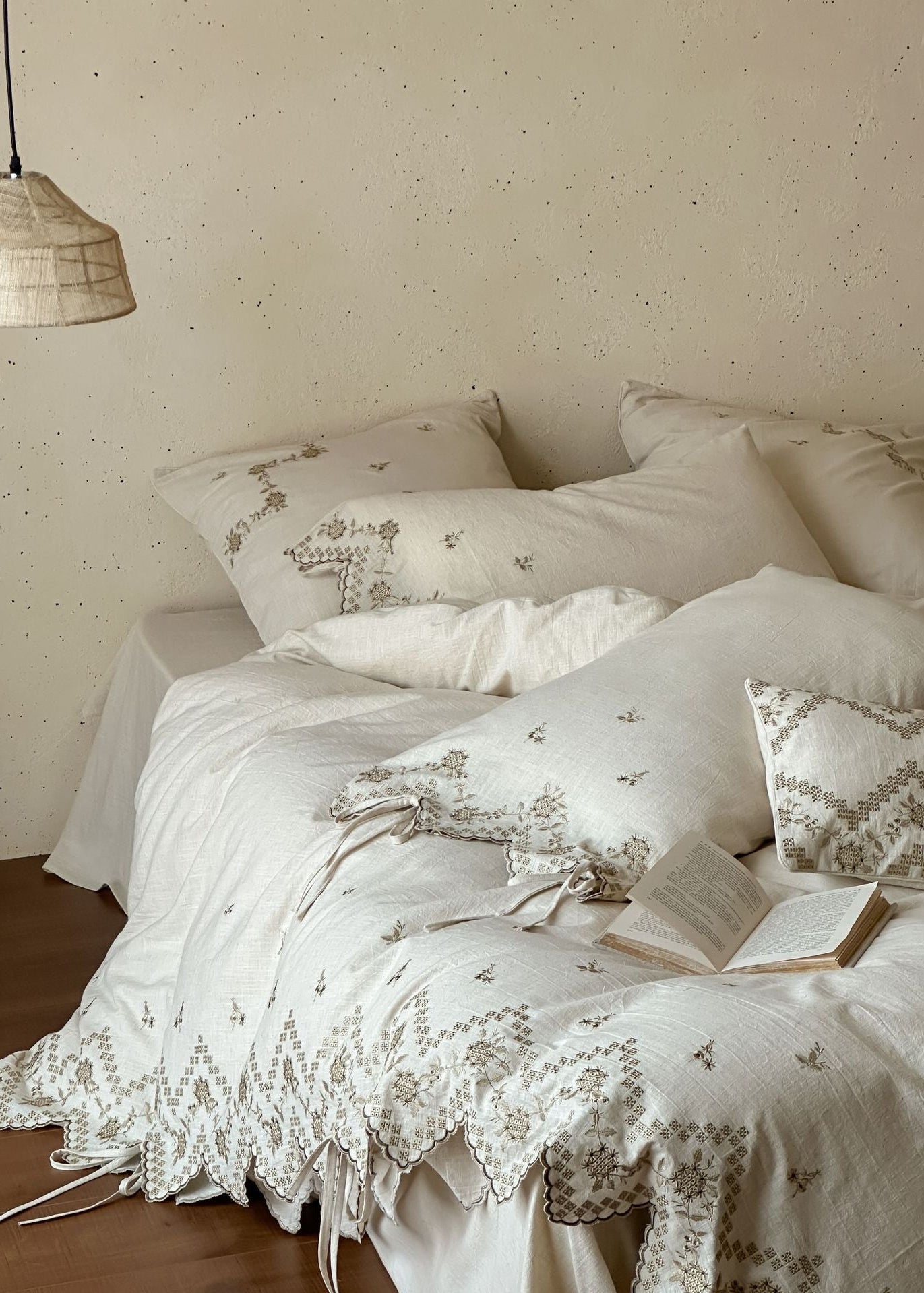 -Ever Lasting - Elsie Floral Bedding Set / White -Bedding Set -Ever Lasting