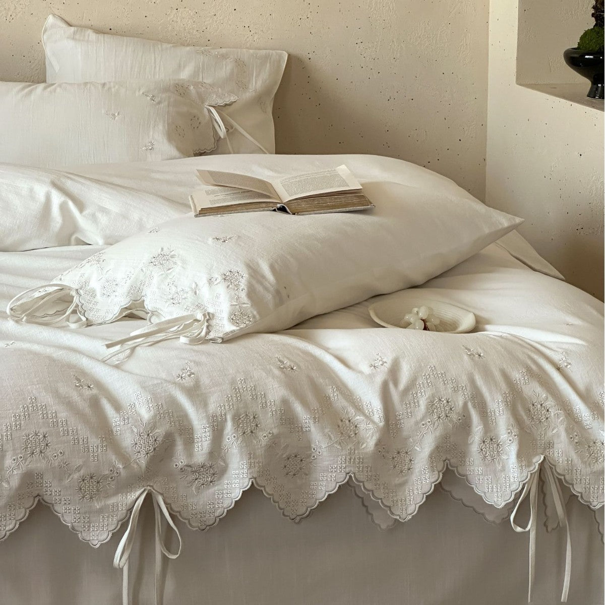 -Ever Lasting - Elsie Floral Bedding Set / White -Bedding Set -Ever Lasting