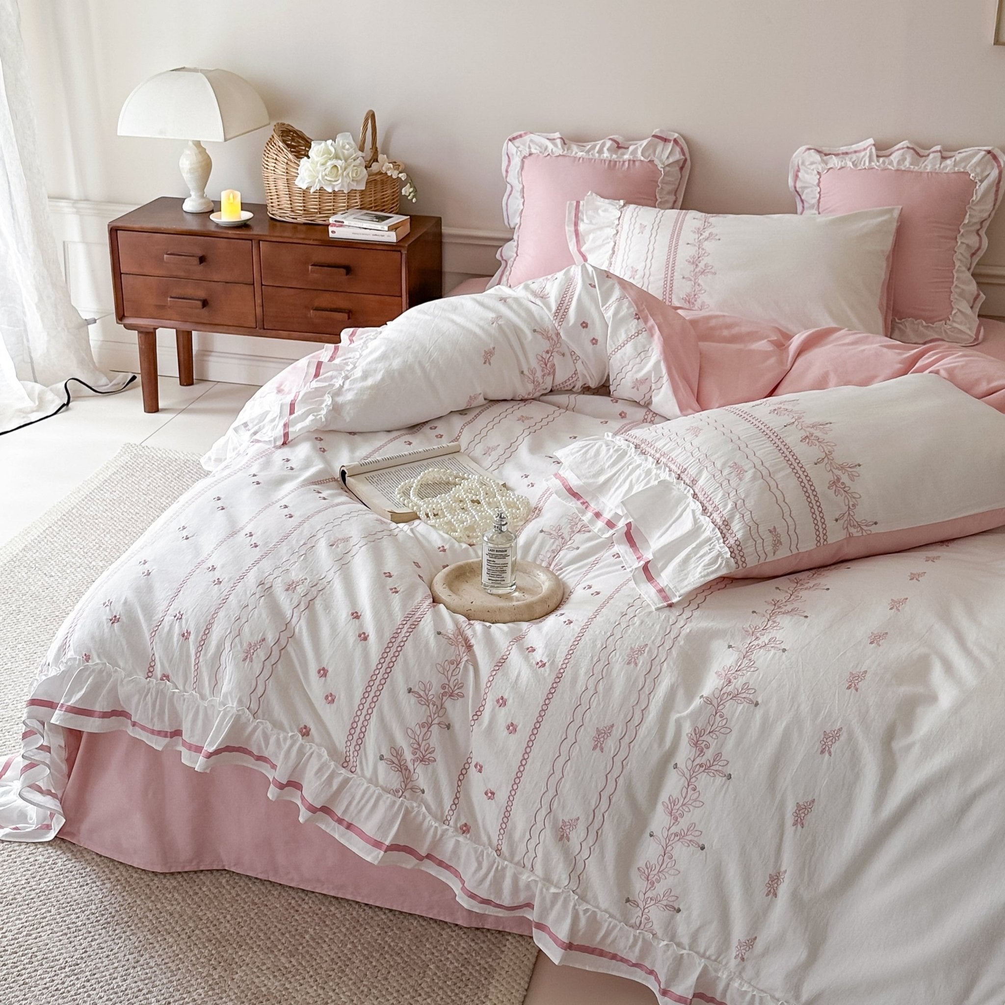 - Ever Lasting - Embroidered French Lace Ruffle Bedding Bundle - Bedding Bundle - Ever Lasting