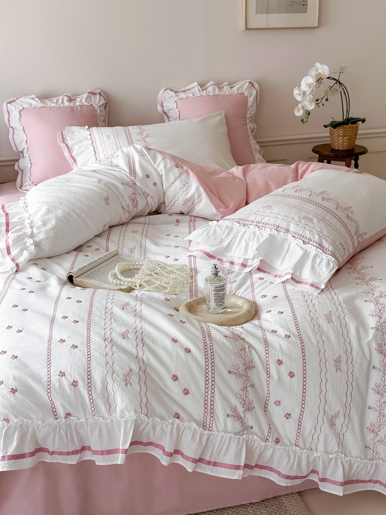 Embroidered French Lace Ruffle Bedding Set / Pink - Ever Lasting