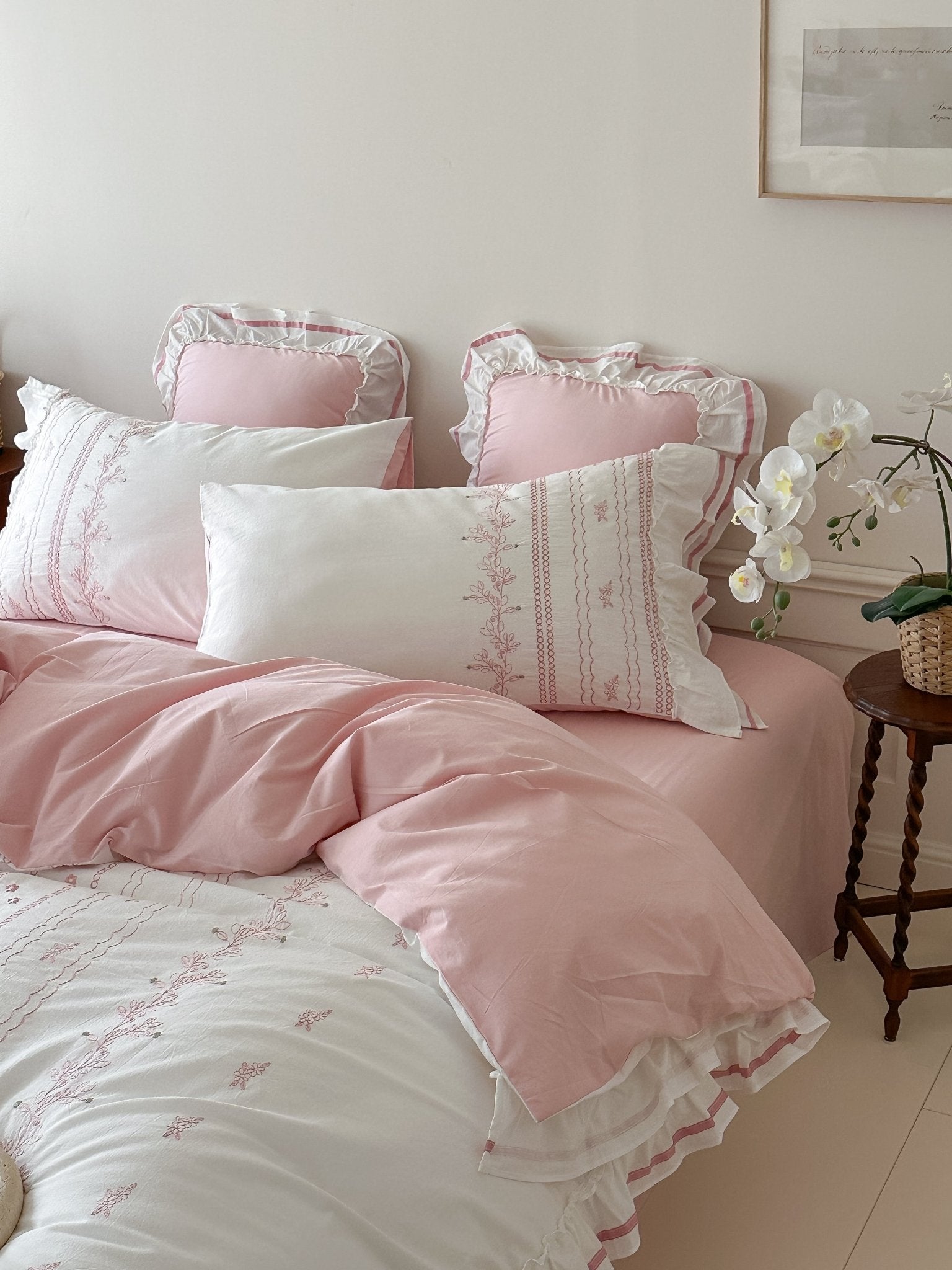 Embroidered French Lace Ruffle Bedding Set / Pink - Ever Lasting