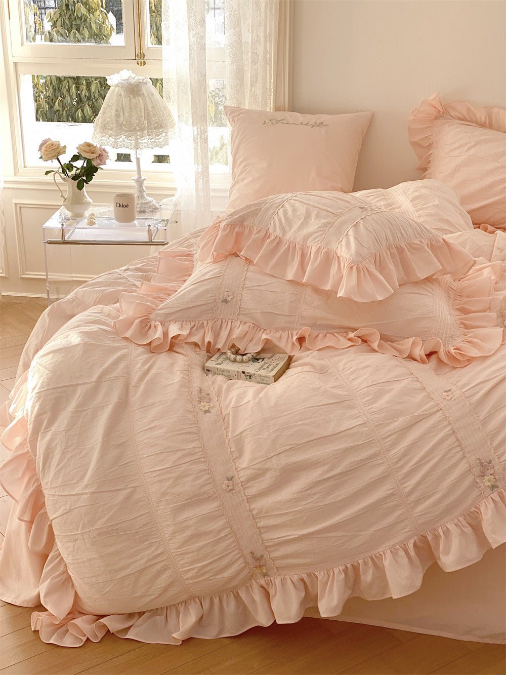 - Ever Lasting - Embroidered Lace Ruffle Bedding Set / White - Bedding Set - Ever Lasting