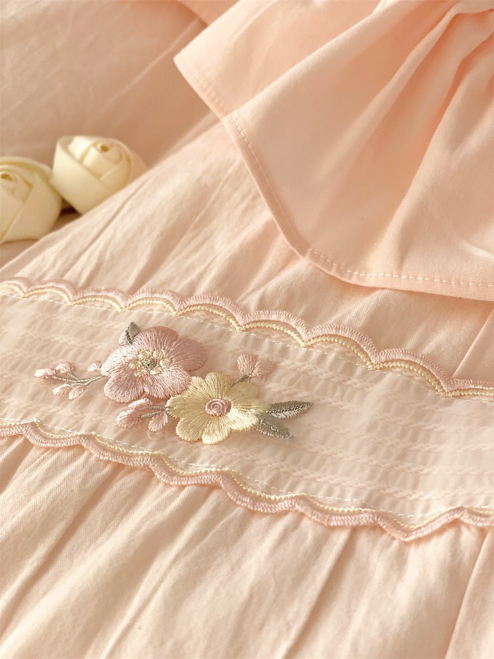 - Ever Lasting - Embroidered Lace Ruffle Bedding Set / White - Bedding Set - Ever Lasting