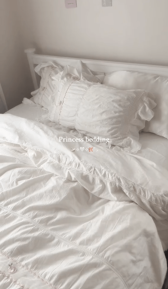 - Ever Lasting - Embroidered Lace Ruffle Bedding Set / White - Bedding Set - Ever Lasting