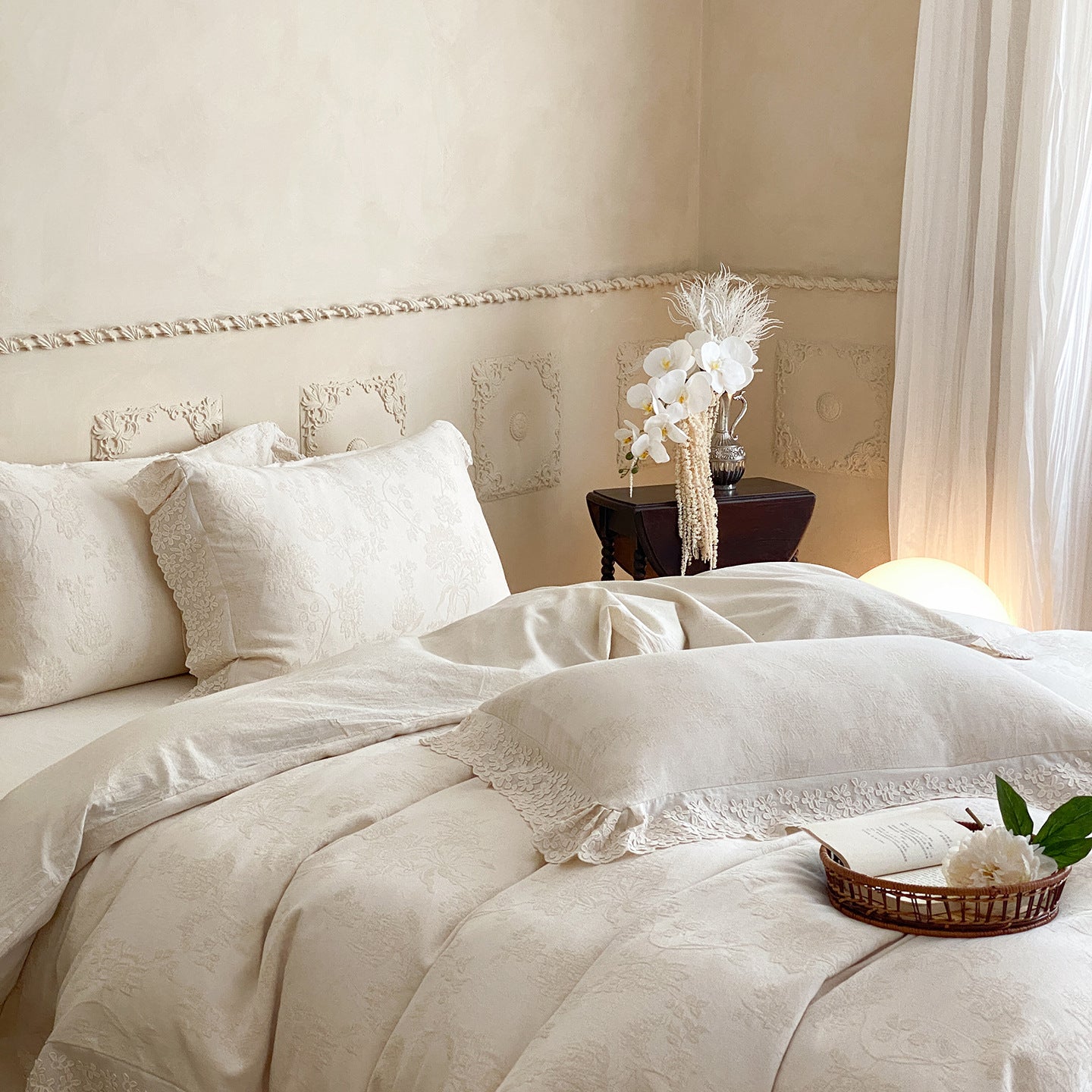 - Ever Lasting - Emilia Lace Ruffle Bedding Set / Beige - Bedding Set - Ever Lasting