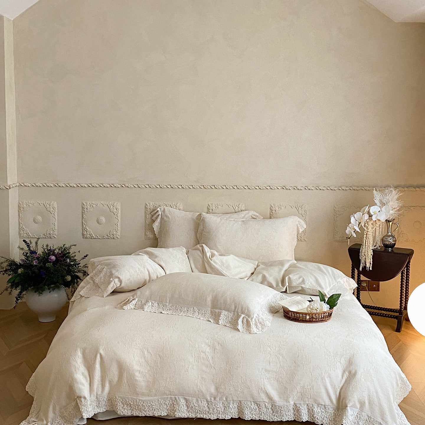 - Ever Lasting - Emilia Lace Ruffle Bedding Set / Beige - Bedding Set - Ever Lasting