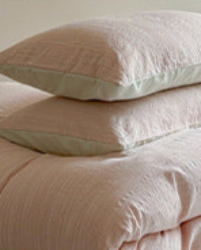 Emma Duo Striped Jacquard Bedding Set / Light Pink - Ever Lasting