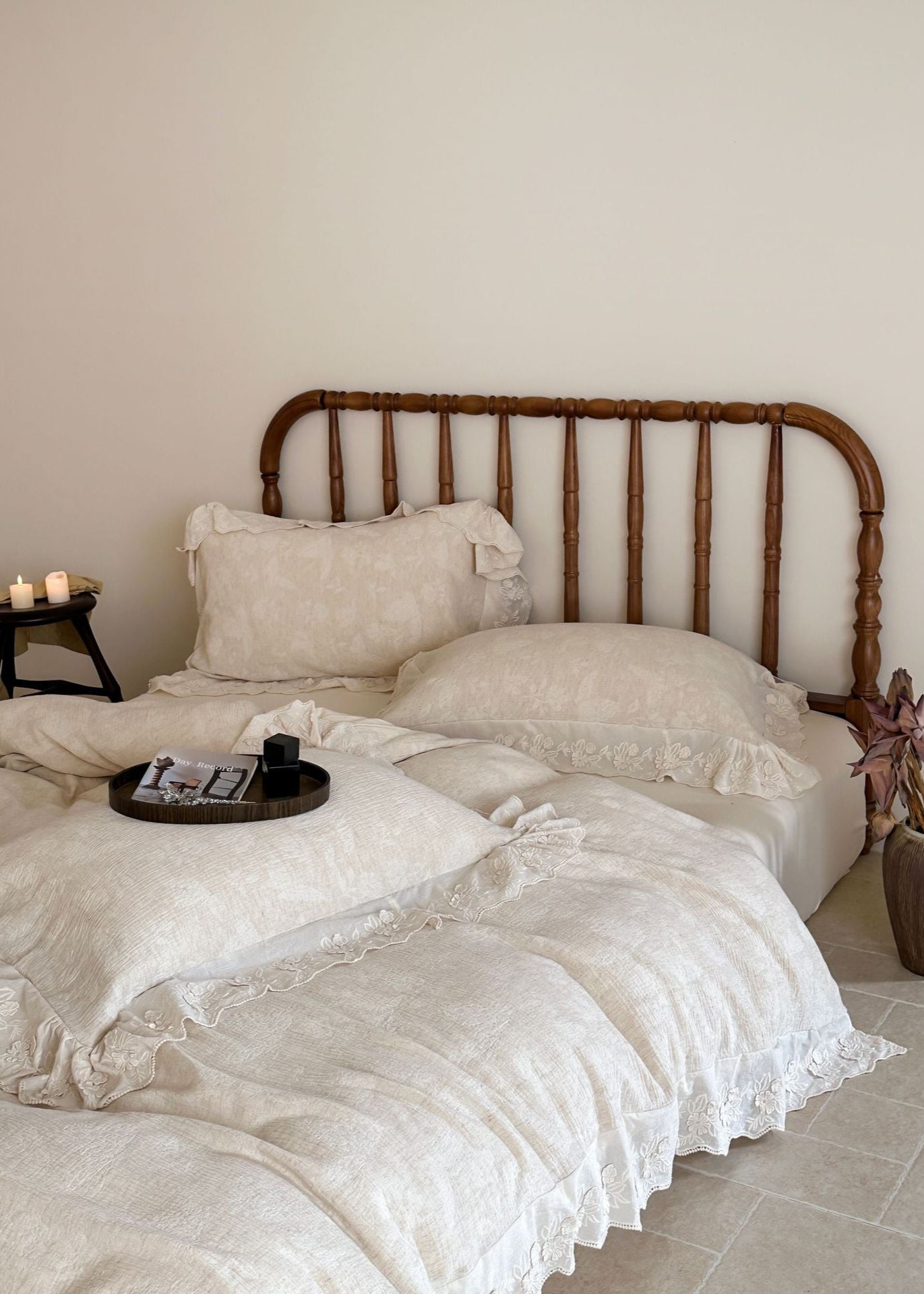 Emmeline Lace Ruffle Floral Bedding Set / Gray - Ever Lasting