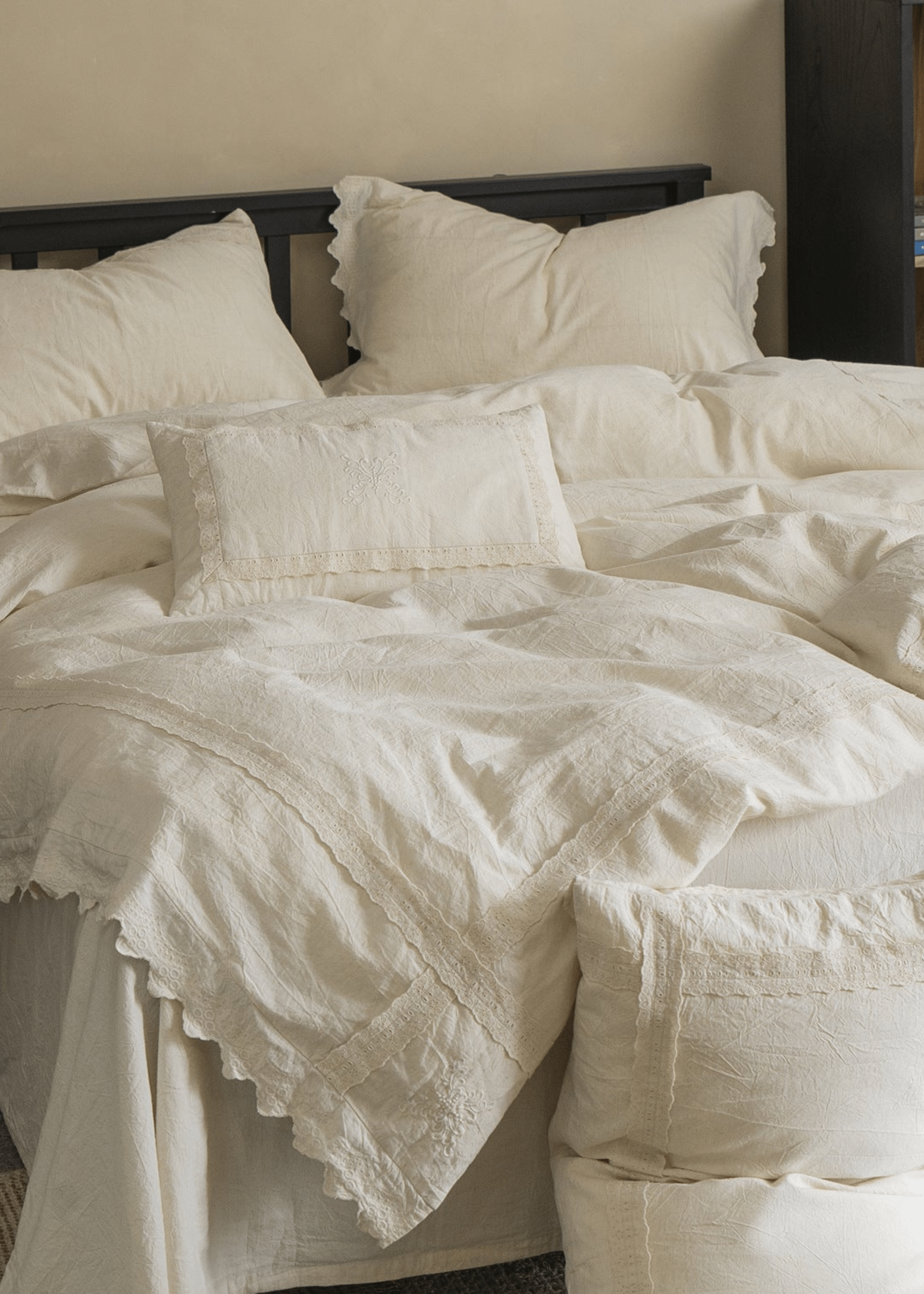- Ever Lasting - Esme French Linen Cotton Embroidered Floral Bedding Set / White - Bedding Set - Ever Lasting