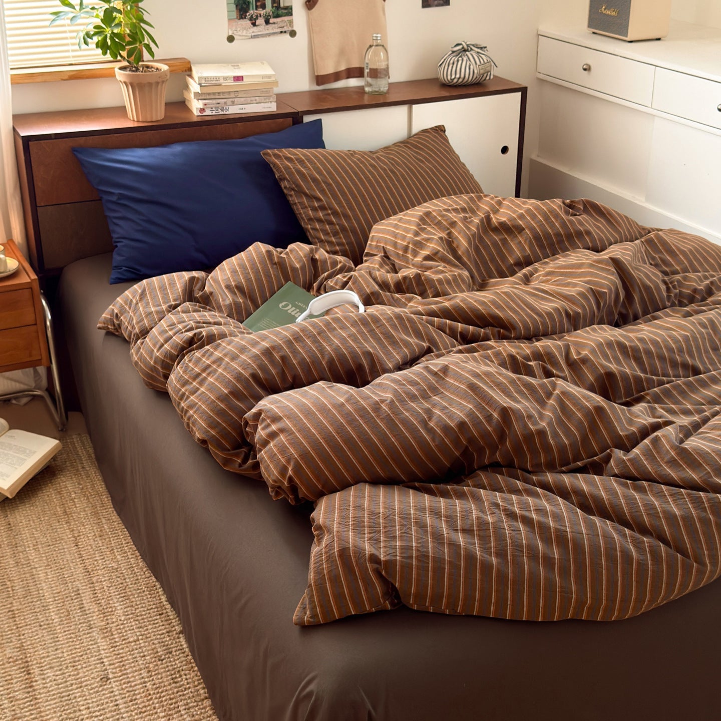 - Ever Lasting - Everly Striped Washed Cotton Bedding Set / Brown - Bedding Set - Ever Lasting