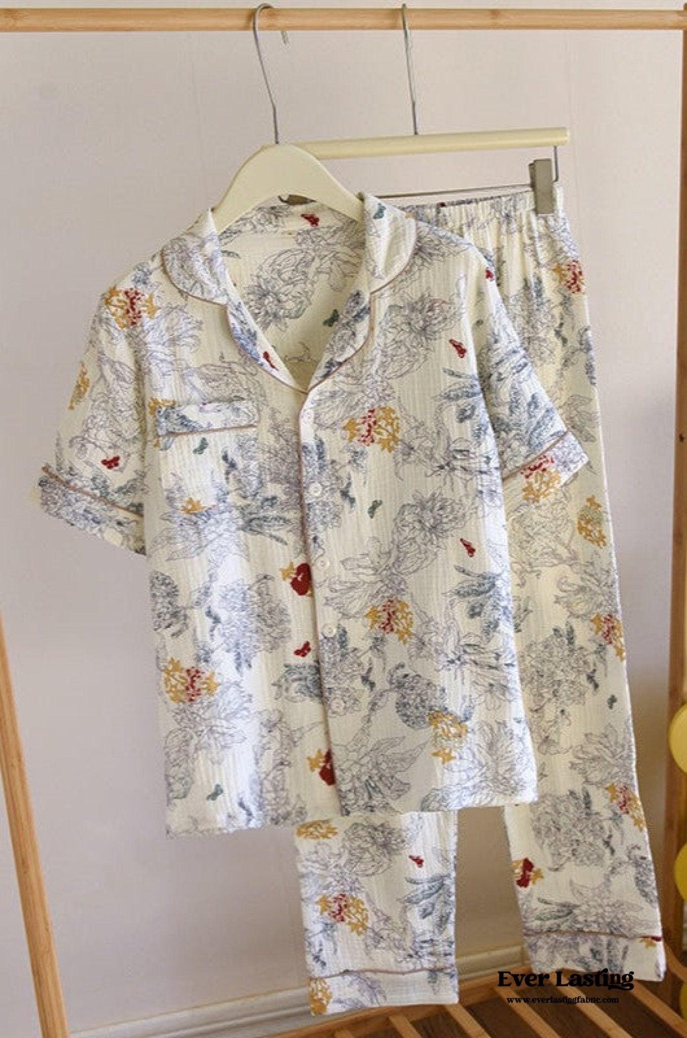 Floral Garden Short Sleeves and Pants Cotton Pajama Set / White - Ever Lasting