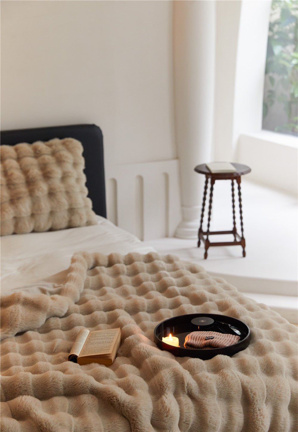 - Ever Lasting - Fluffy Plush Throw Blanket / White - Blankets - Ever Lasting