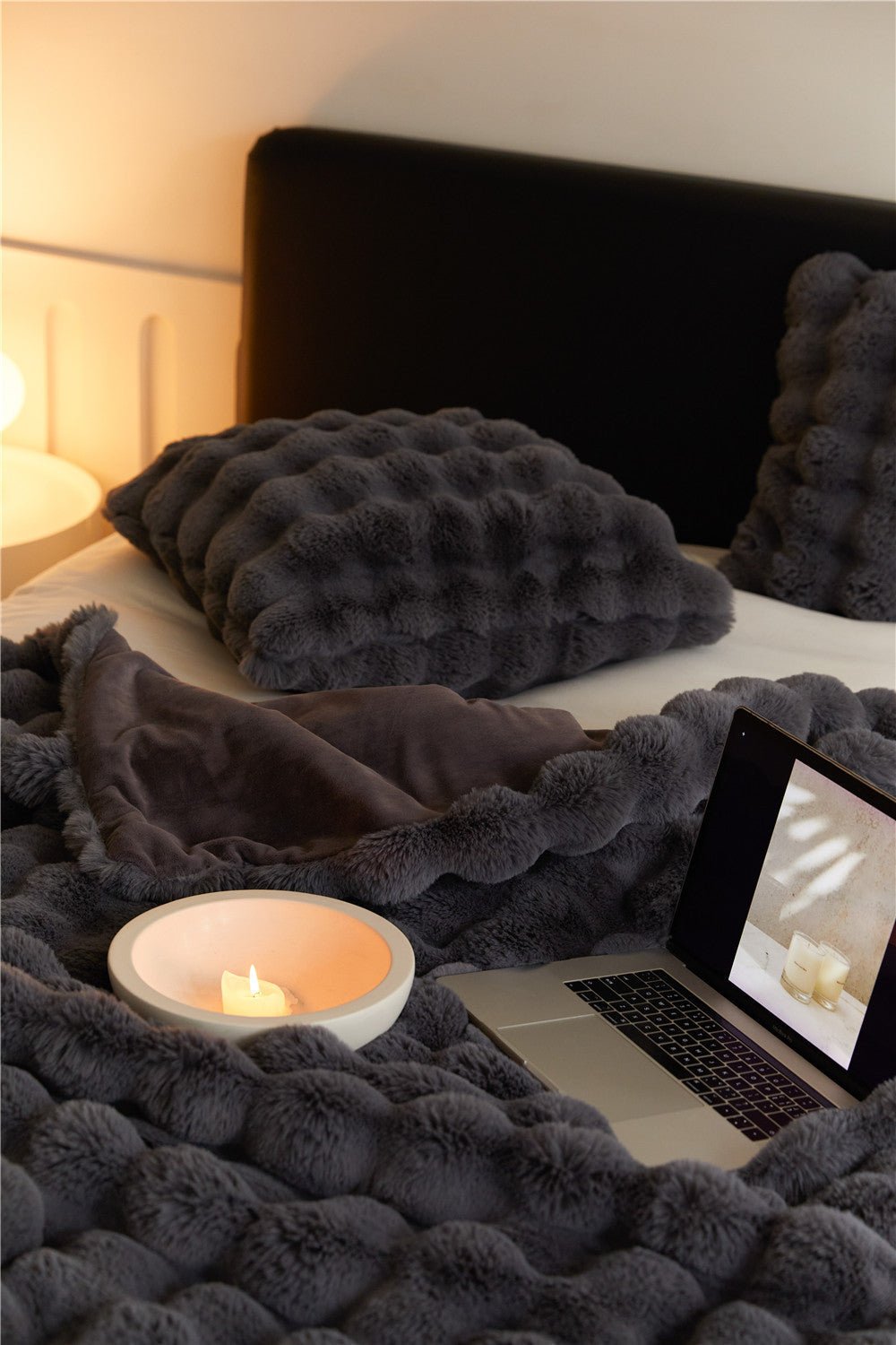 - Ever Lasting - Fluffy Plush Throw Blanket / White - Blankets - Ever Lasting