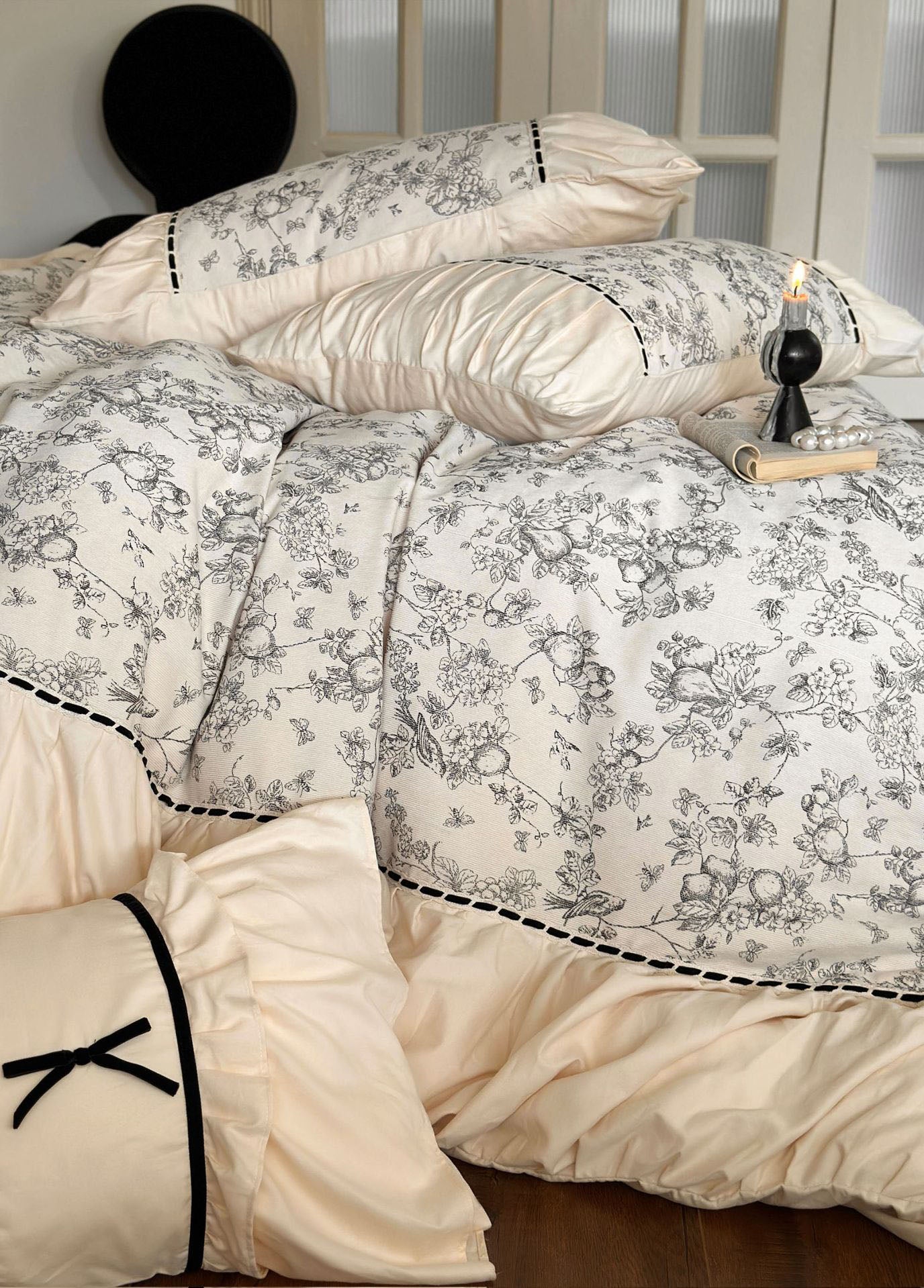 - Ever Lasting - French Black Lace Bedding Set / Cream - Bedding Set - Ever Lasting