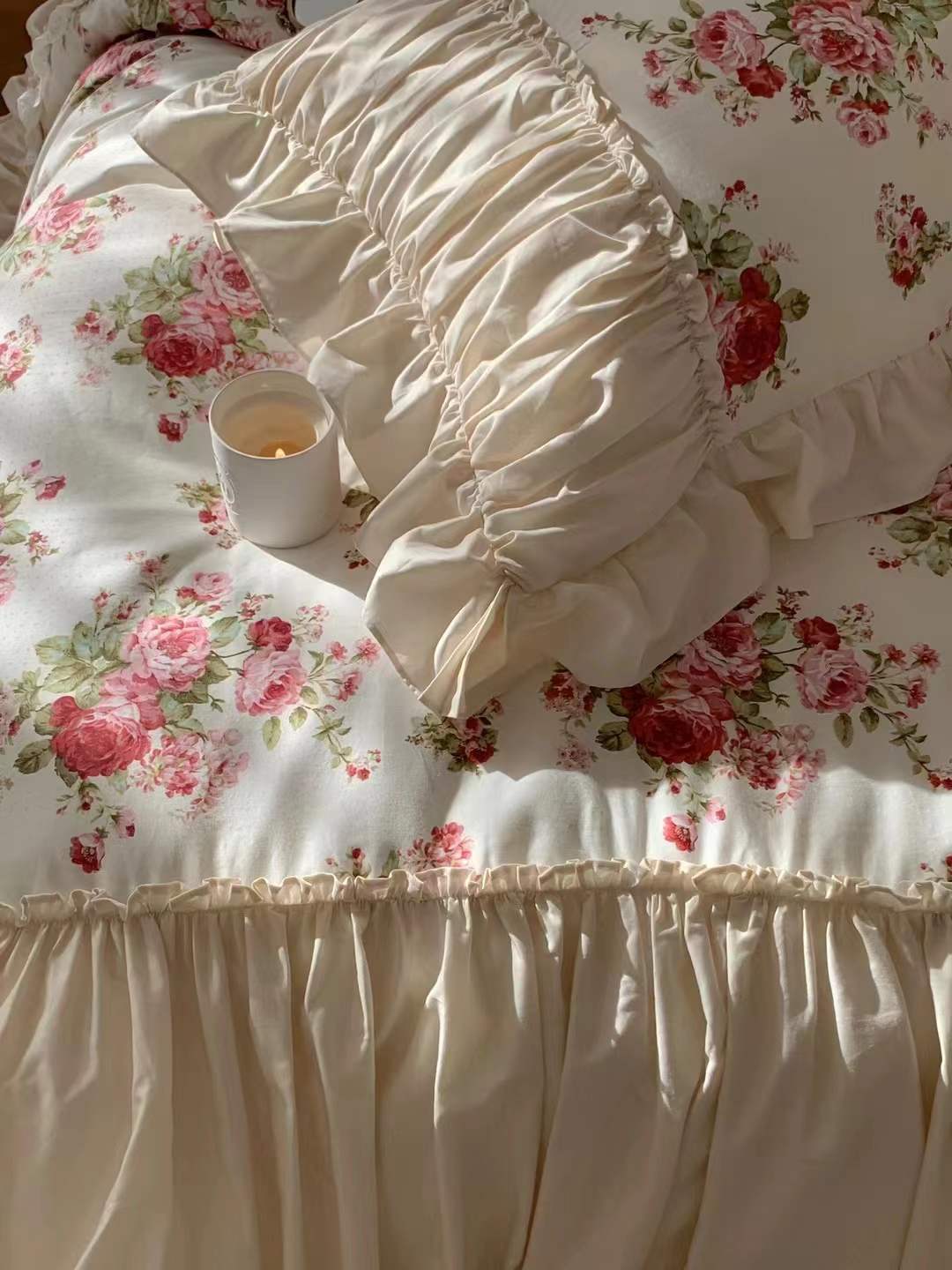 - Ever Lasting - French Rose Floral Ruffle Bedding Set / White - Bedding Set - Ever Lasting