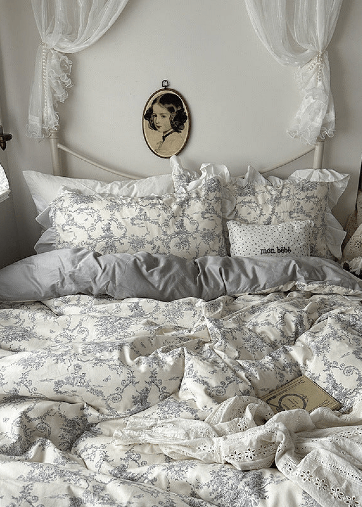 French Ruffle Floral Bedding Set / Gray - Ever Lasting