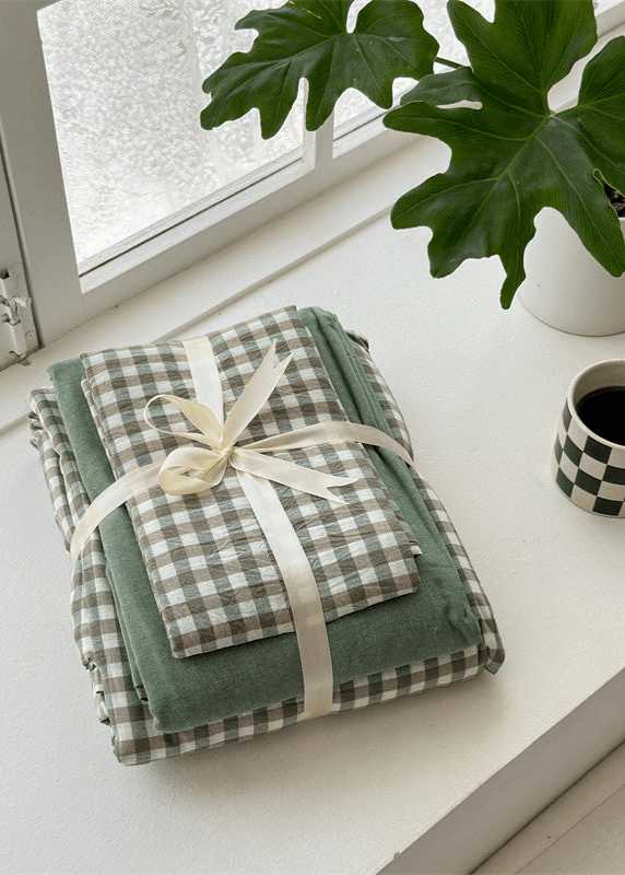 - Ever Lasting - Gingham Bedding Set / Pink - Bedding Set - Ever Lasting