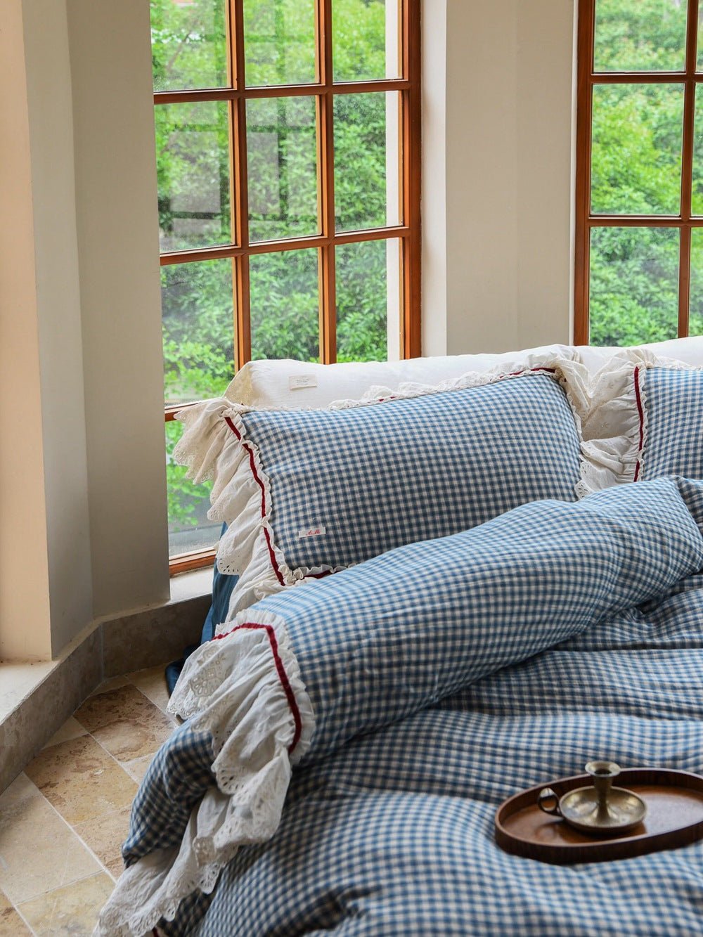 - Ever Lasting - Gingham Floral Ruffle Bedding Set / Blue White - Bedding Set - Ever Lasting