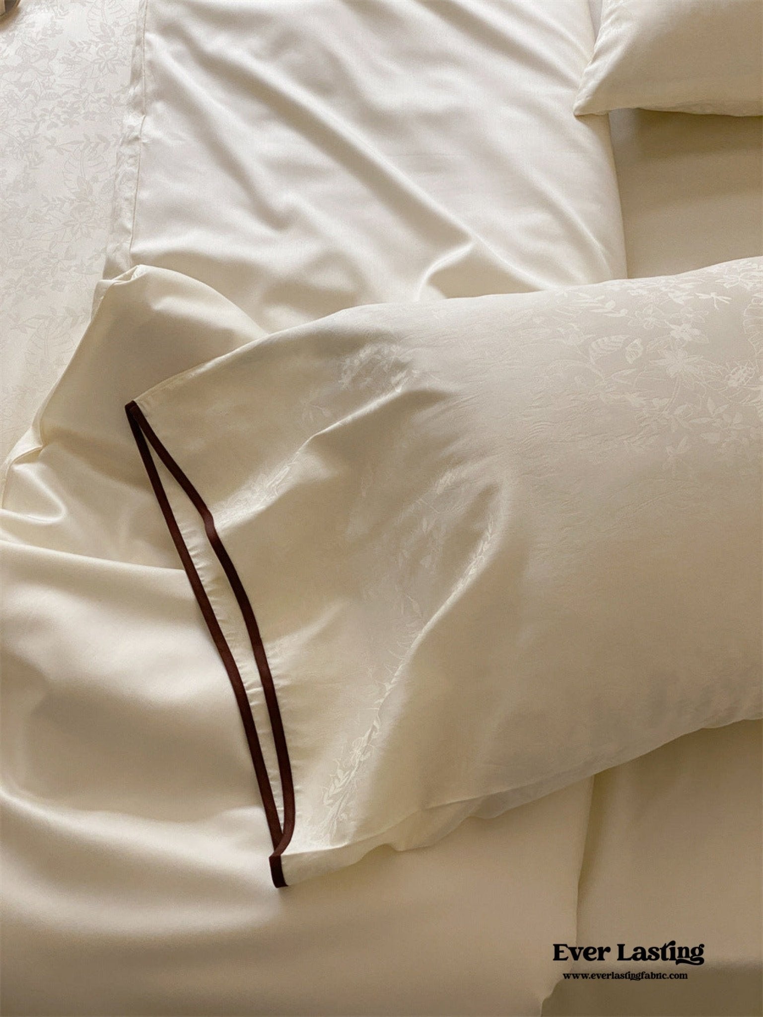 Grace Silky Floral Luxury Bedding Set / Cream - Ever Lasting