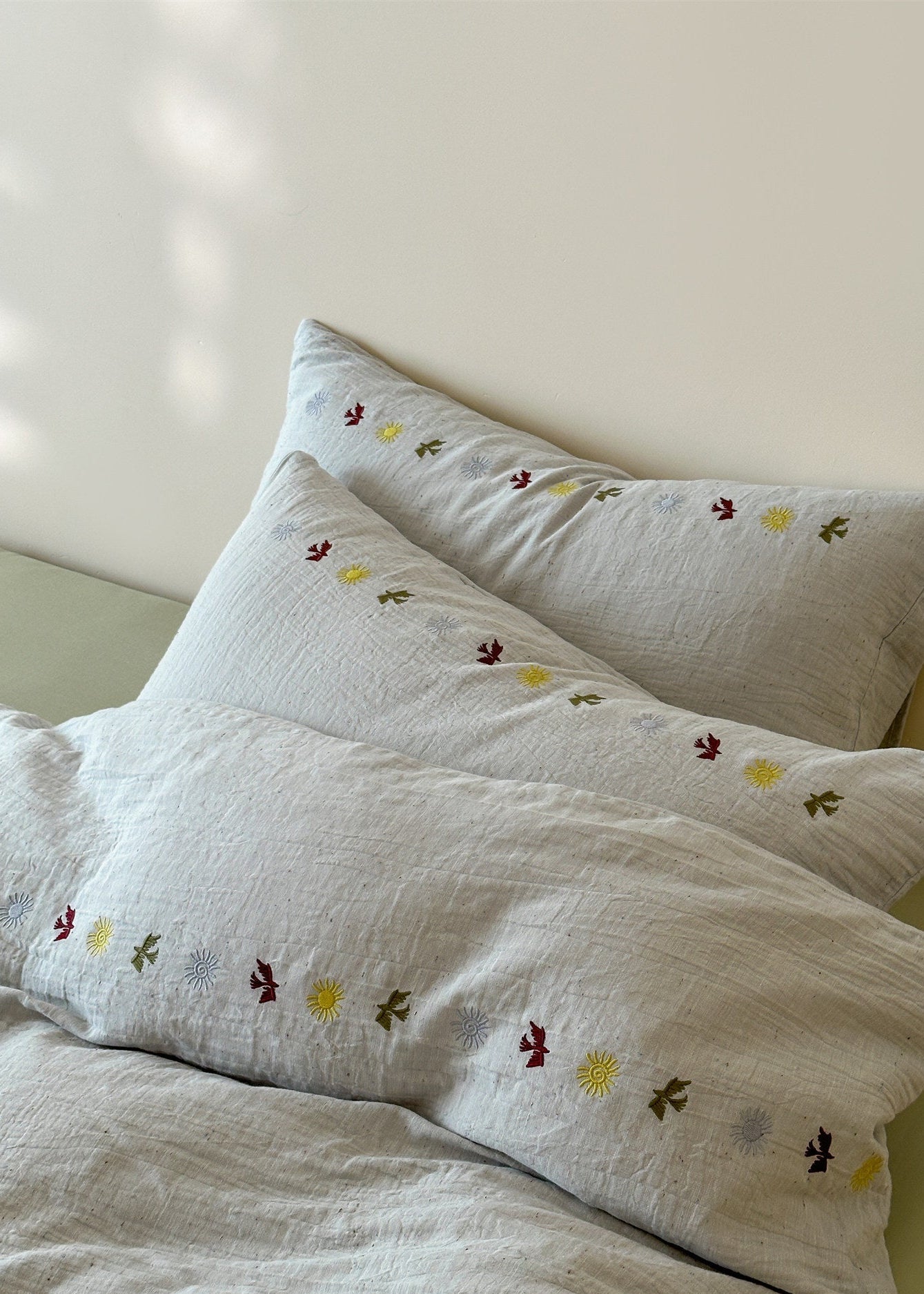 - Ever Lasting - Gracie Embroidered Bedding Bundle - Bedding Bundle - Ever Lasting