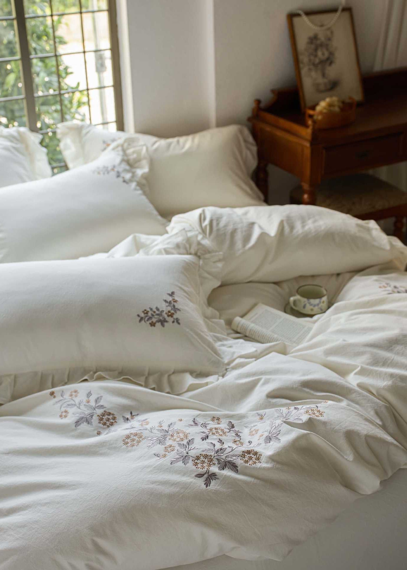 - Ever Lasting - Harriet Embroidered Floral Lace Bedding Bundle - Bedding Bundle - Ever Lasting