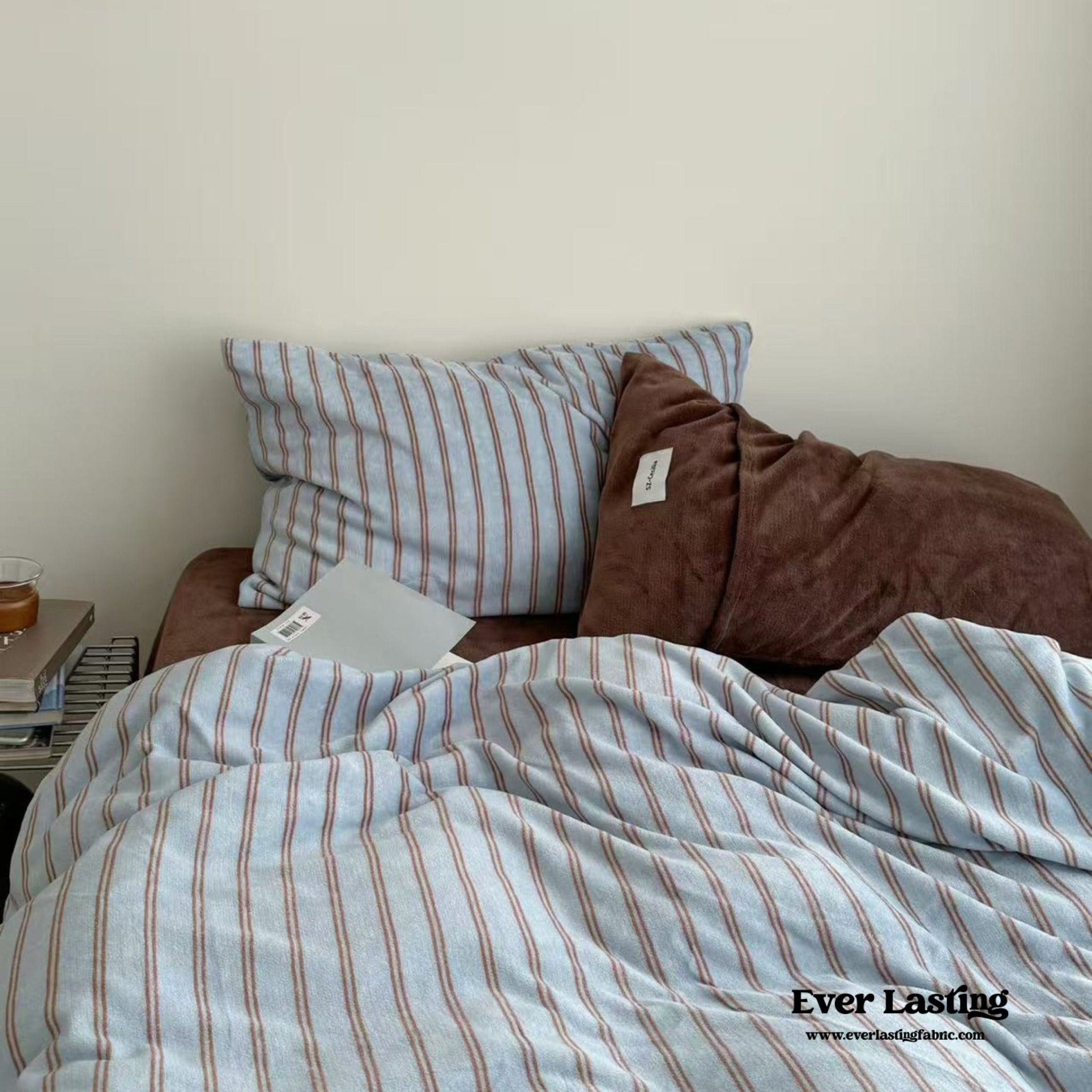 Hazel Minimalist Stripe Velvet Bedding Set / Gray - Ever Lasting