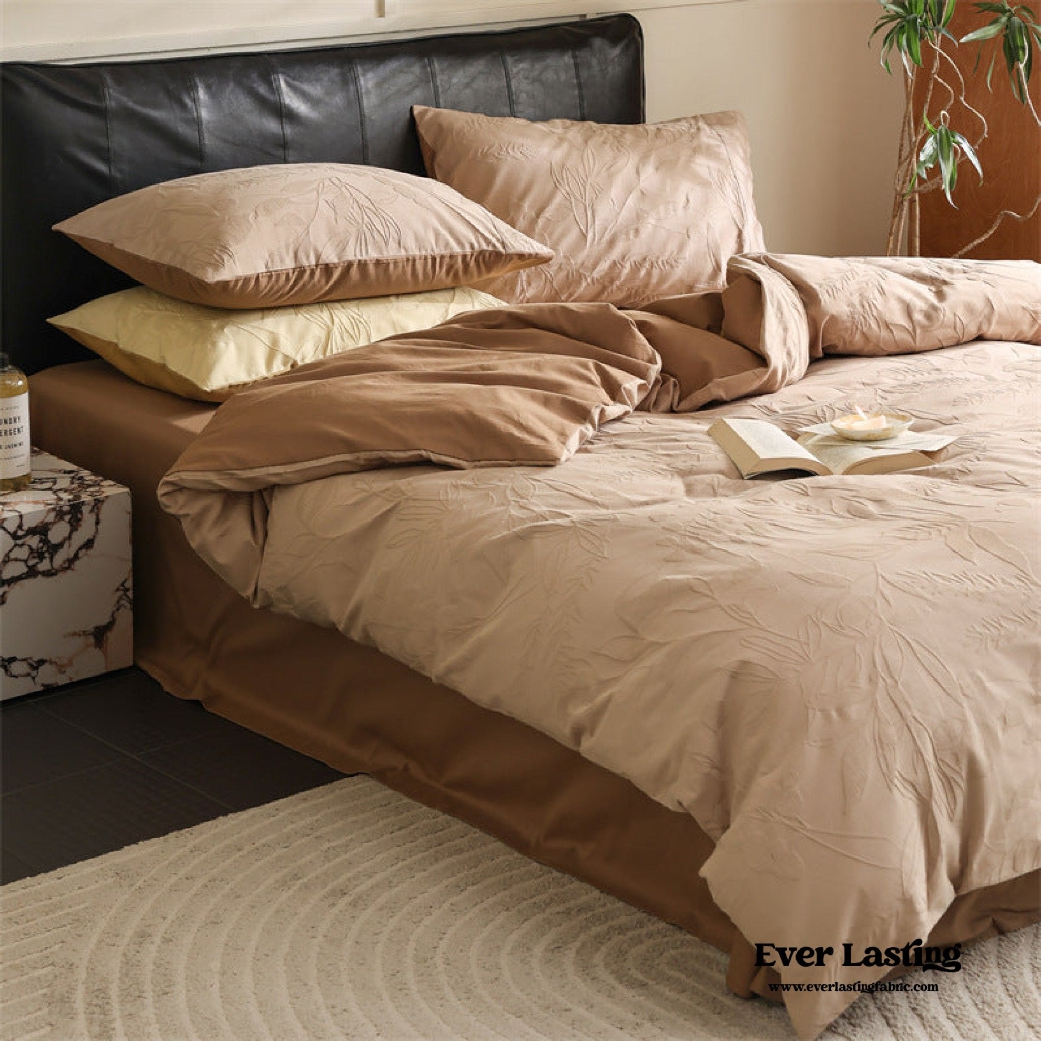 Hidden Garden Jacquard Floral Bedding Set / Moss Green - Ever Lasting