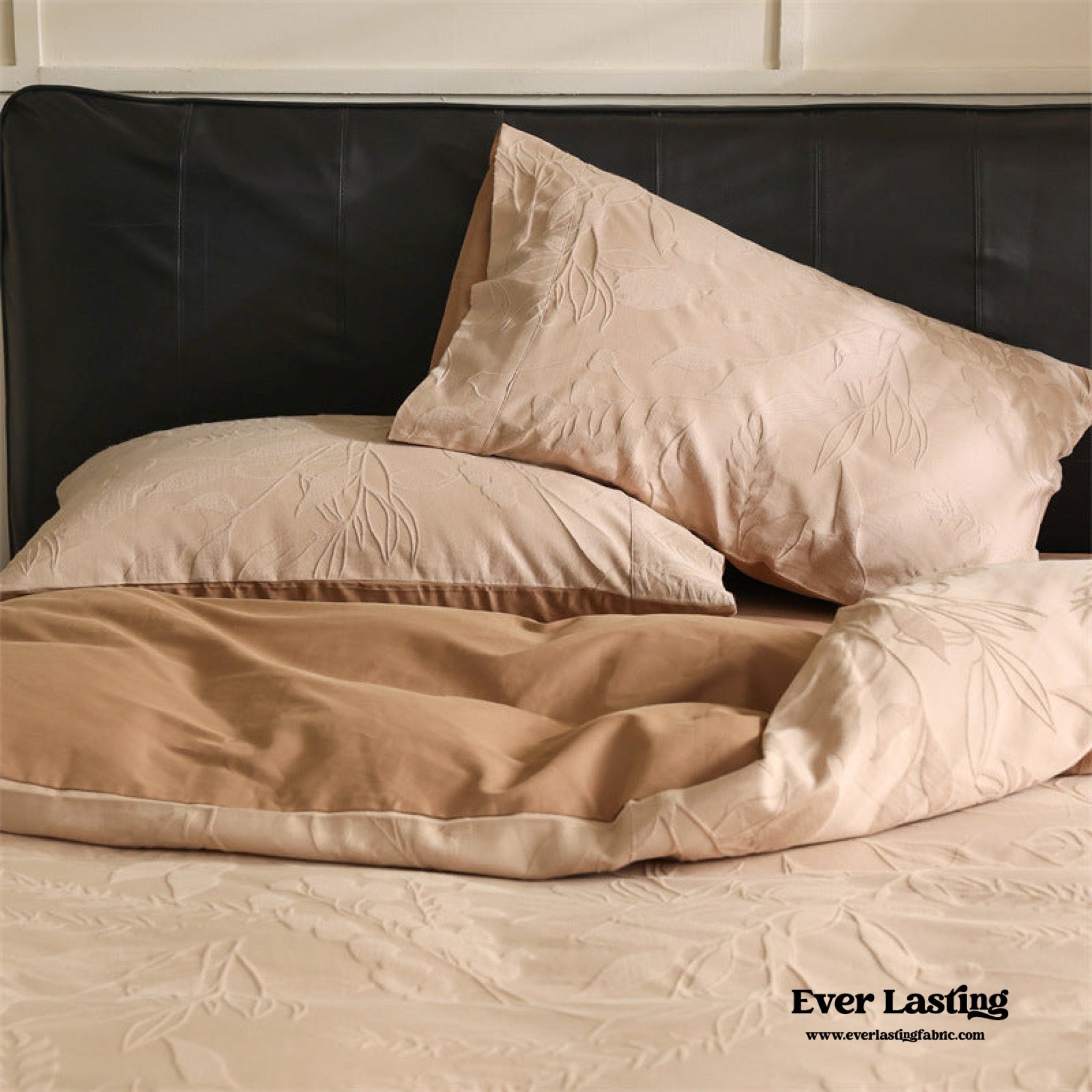 Hidden Garden Jacquard Floral Bedding Set / Moss Green - Ever Lasting