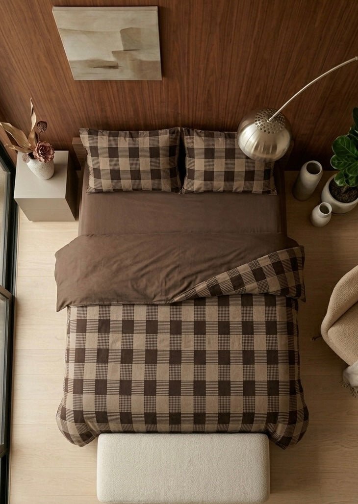 - Ever Lasting - Isabella Gingham Jacquard Bedding Set / Brown - Bedding Set - Ever Lasting