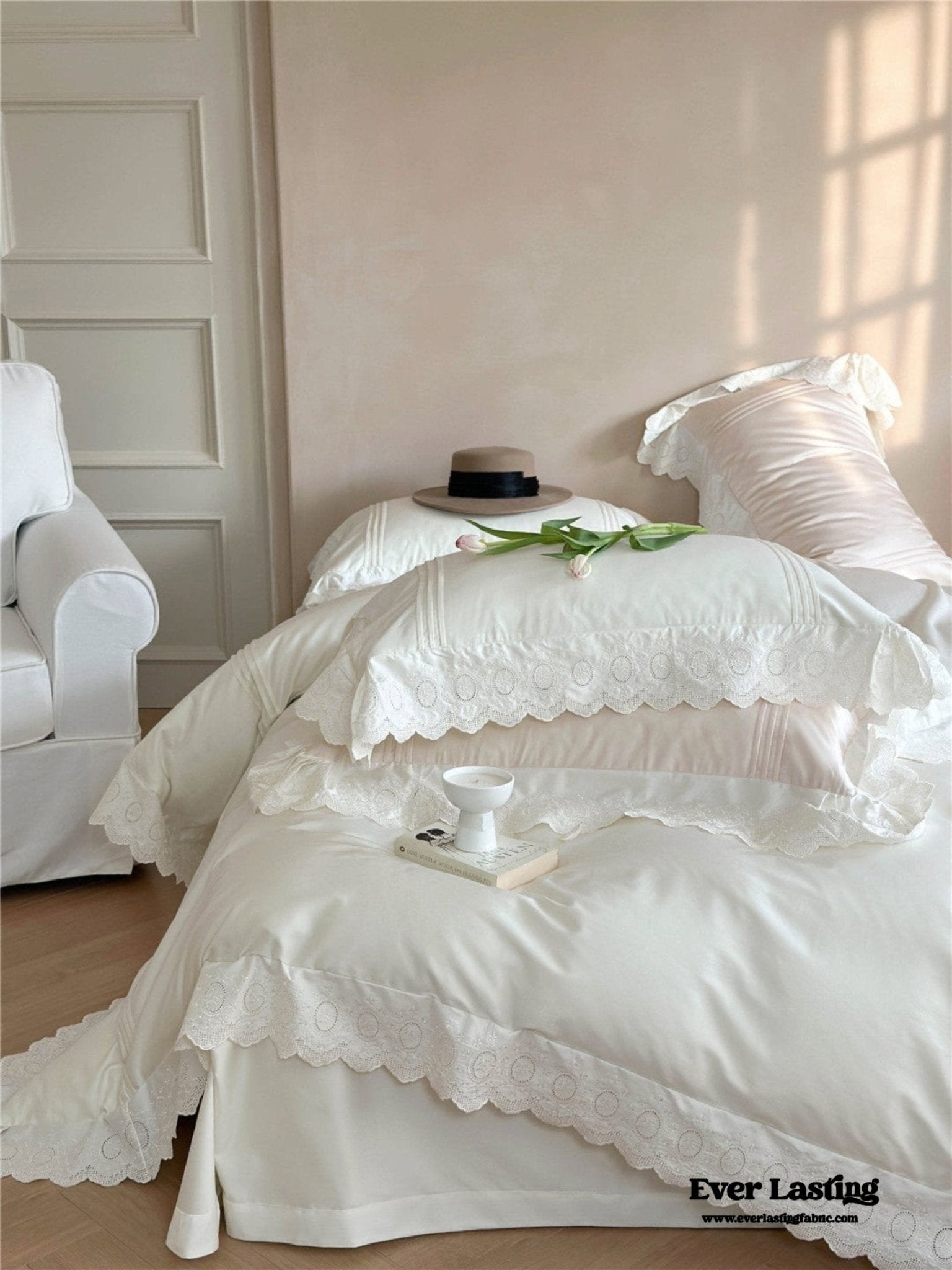 Isabelle Silky Cottage Ruffled Bedding Set / Pink - Ever Lasting