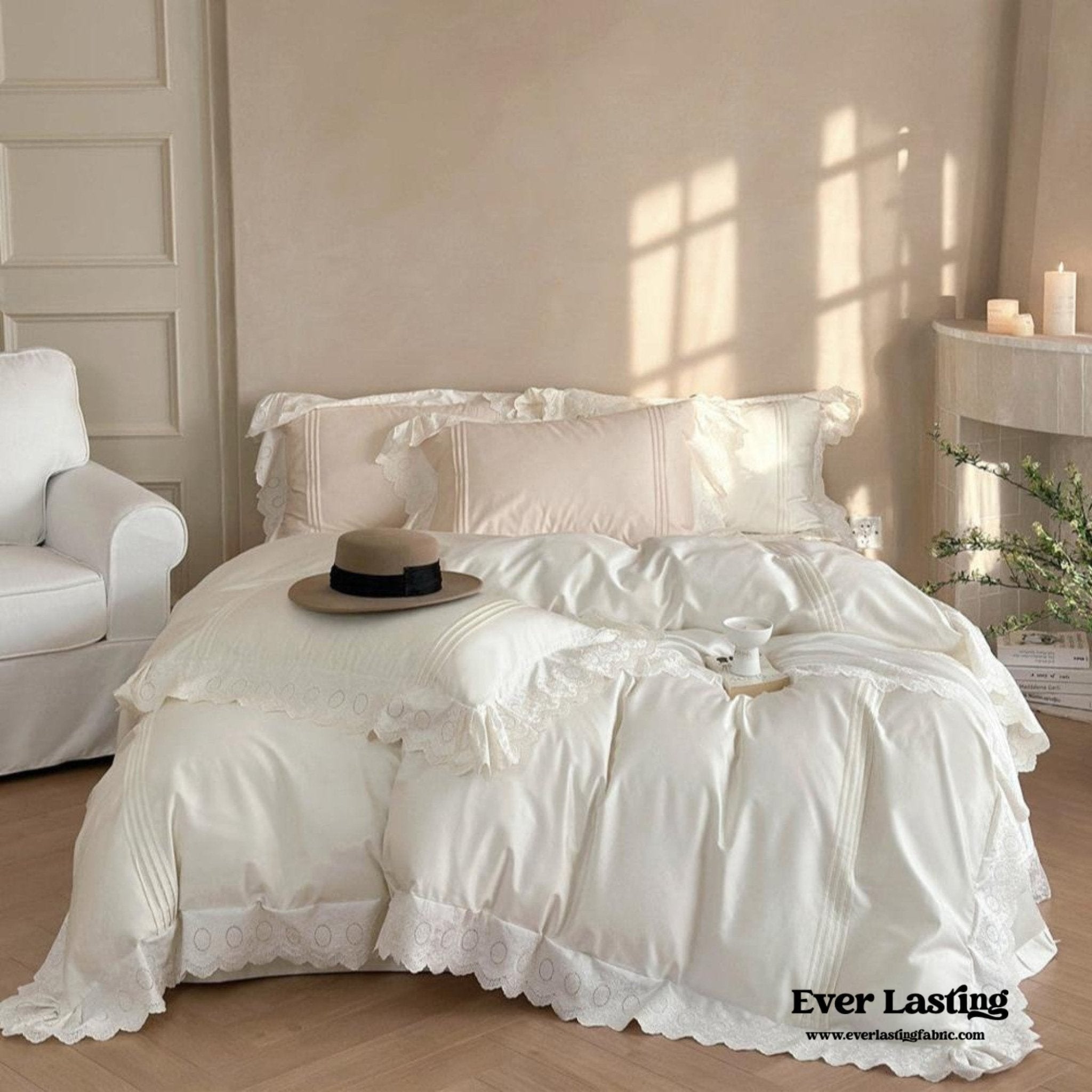 Isabelle Silky Cottage Ruffled Bedding Set / Pink - Ever Lasting