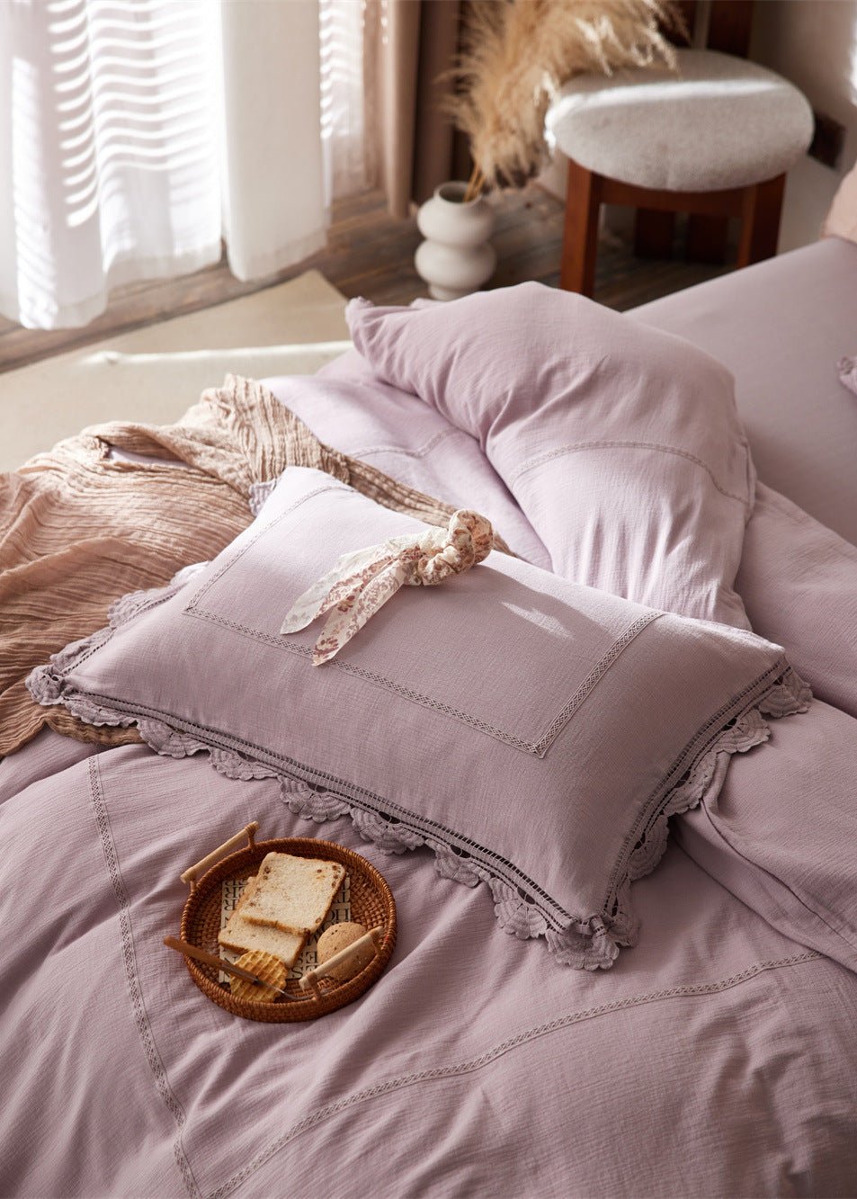 Isadora Lace Ruffle Double Gauze Bedding Set / Purple - Ever Lasting