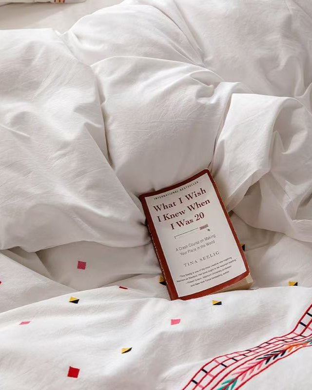 Isla White Floral Embroidered Bedding Set / Rainbow - Ever Lasting