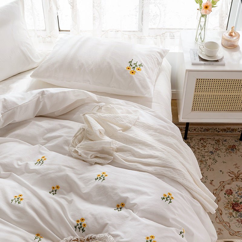 Isla White Floral Embroidered Bedding Set / Rainbow - Ever Lasting