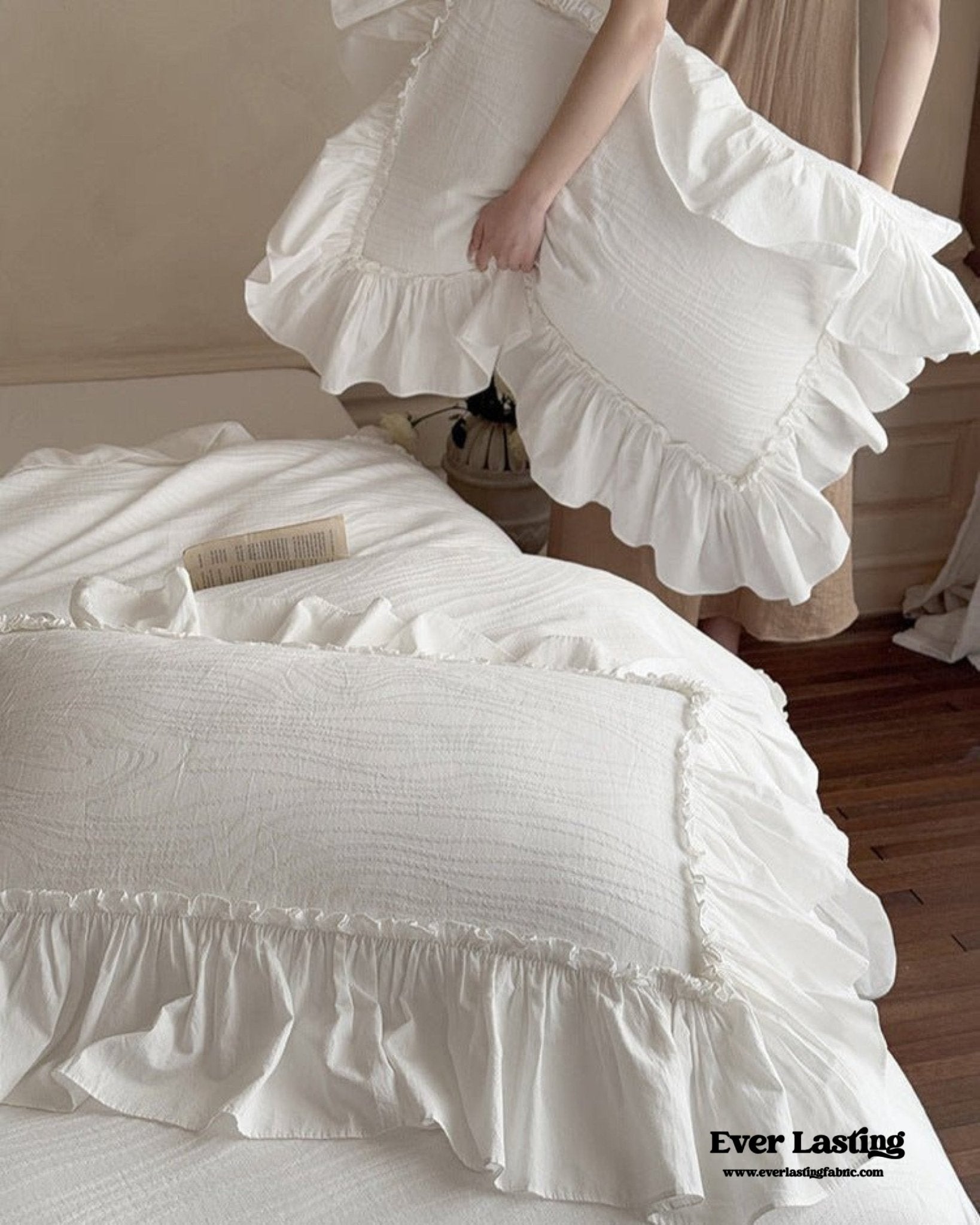 Jasmine White Ruffled Jacquard Bedding Set - Ever Lasting