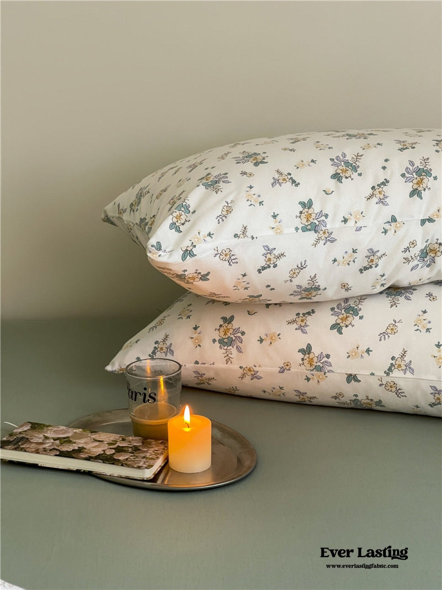 Jersey Knit Cotton Floral Bedding Set / White + Dark Blue - Ever Lasting