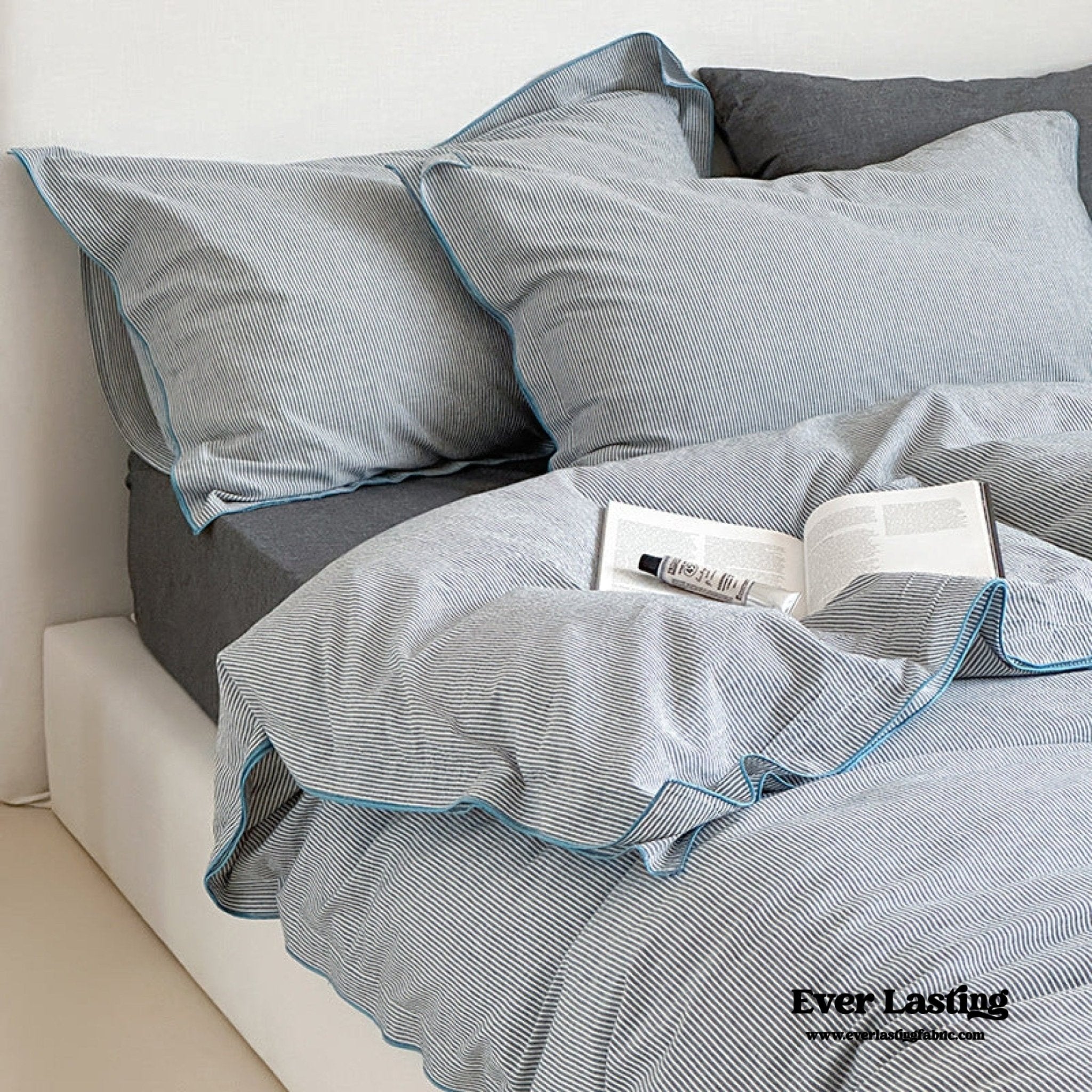 Joce Striped Bedding Set / Blue - Ever Lasting