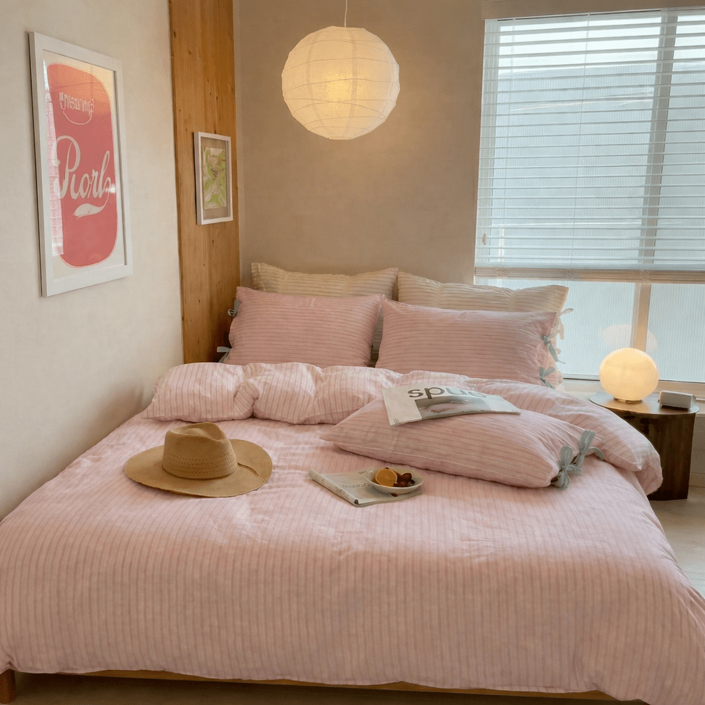 - Ever Lasting - Josie Bow Tied Striped Small Room Bedding Set / Pink - Bedding Set - Ever Lasting