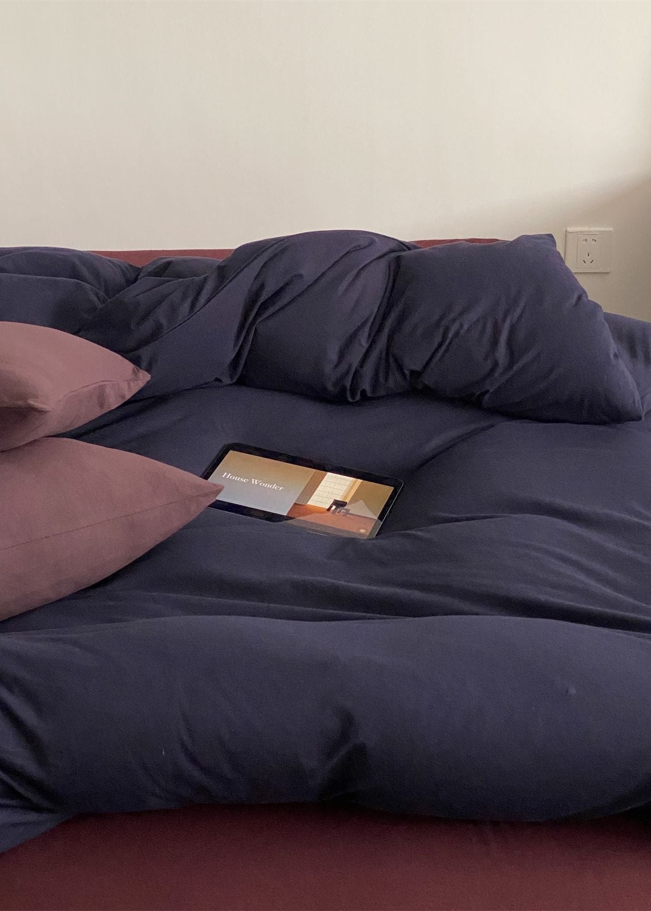 - Ever Lasting - Julian Minimalist Bedding Set / Brown - Bedding Set - Ever Lasting