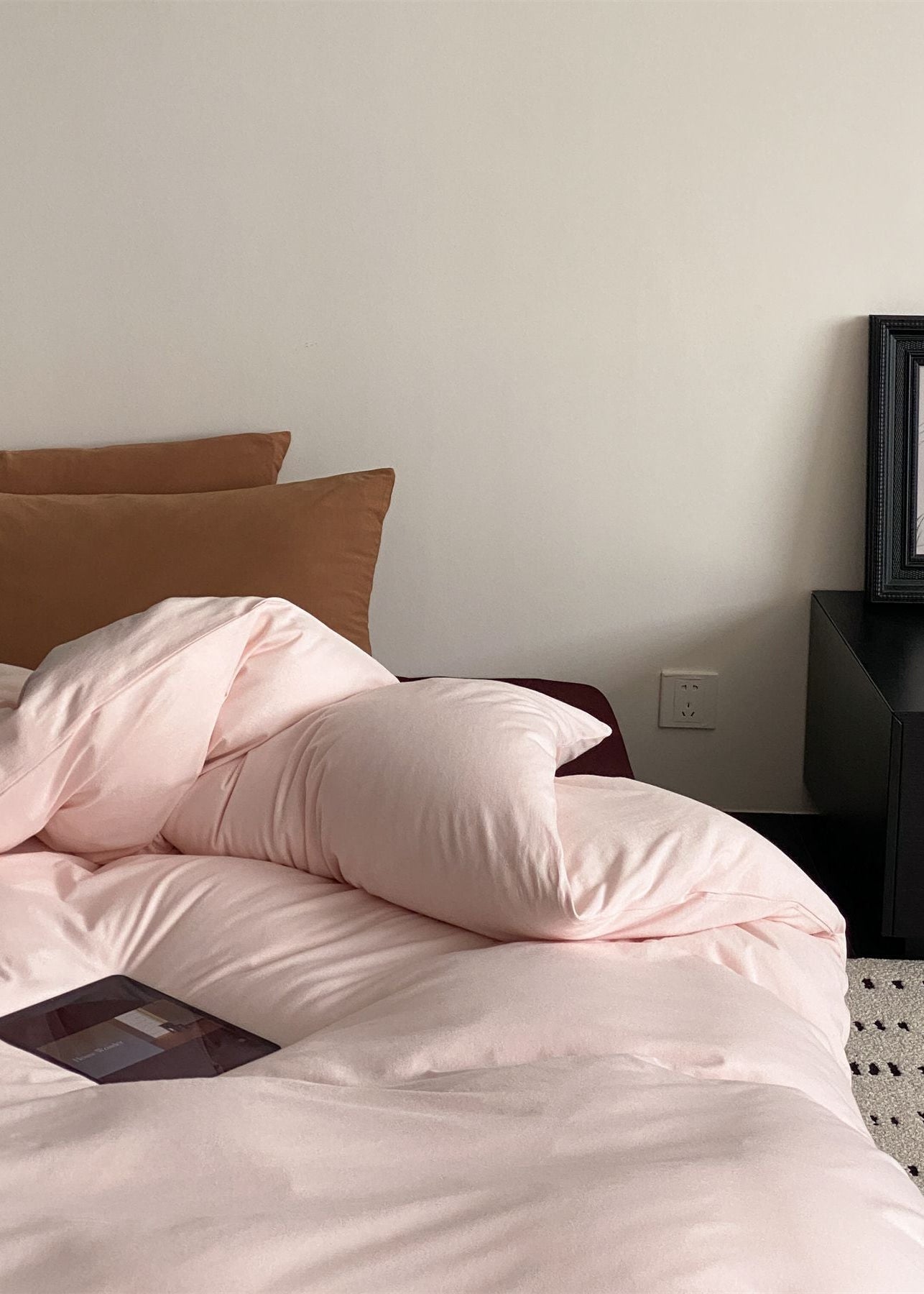 - Ever Lasting - Julian Minimalist Bedding Set / Brown - Bedding Set - Ever Lasting