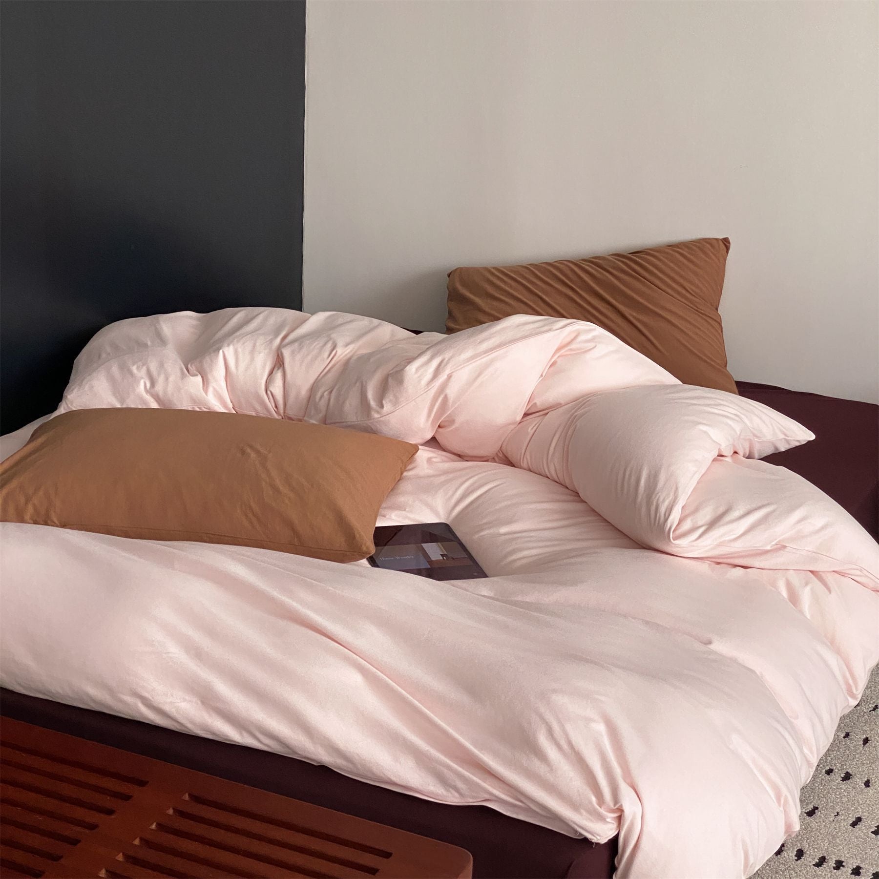 - Ever Lasting - Julian Minimalist Bedding Set / Brown - Bedding Set - Ever Lasting