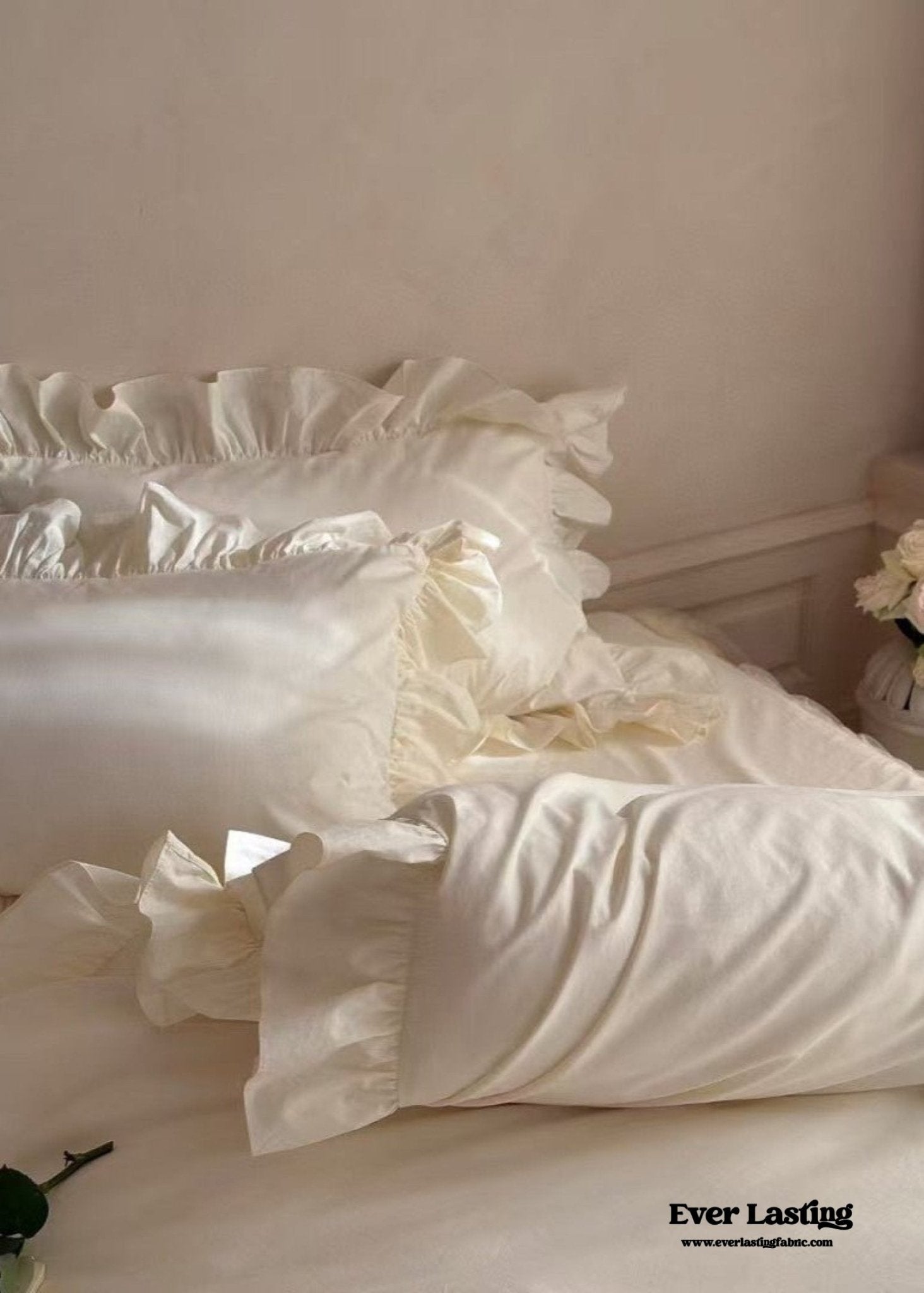 Lacey Lace Ruffle Washed Cotton Bedding Set / White - Ever Lasting