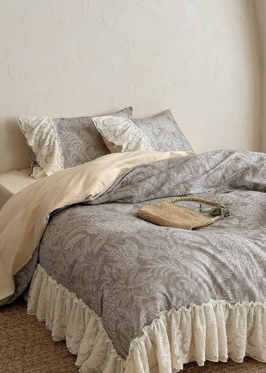 - Ever Lasting - Lena Ruffle Lace Embroidered Bedding Set / Beige - Bedding Set - Ever Lasting