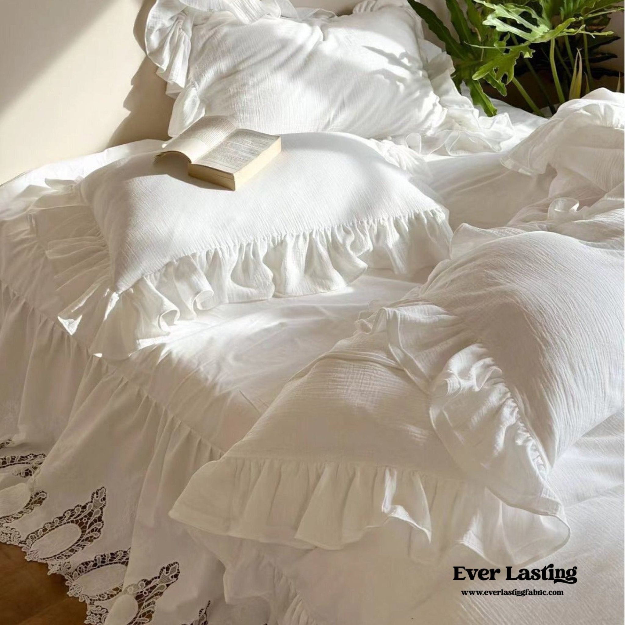 Liliane Elegant Ruffle Double Gauze Bedding Set / Hollow Out - Ever Lasting